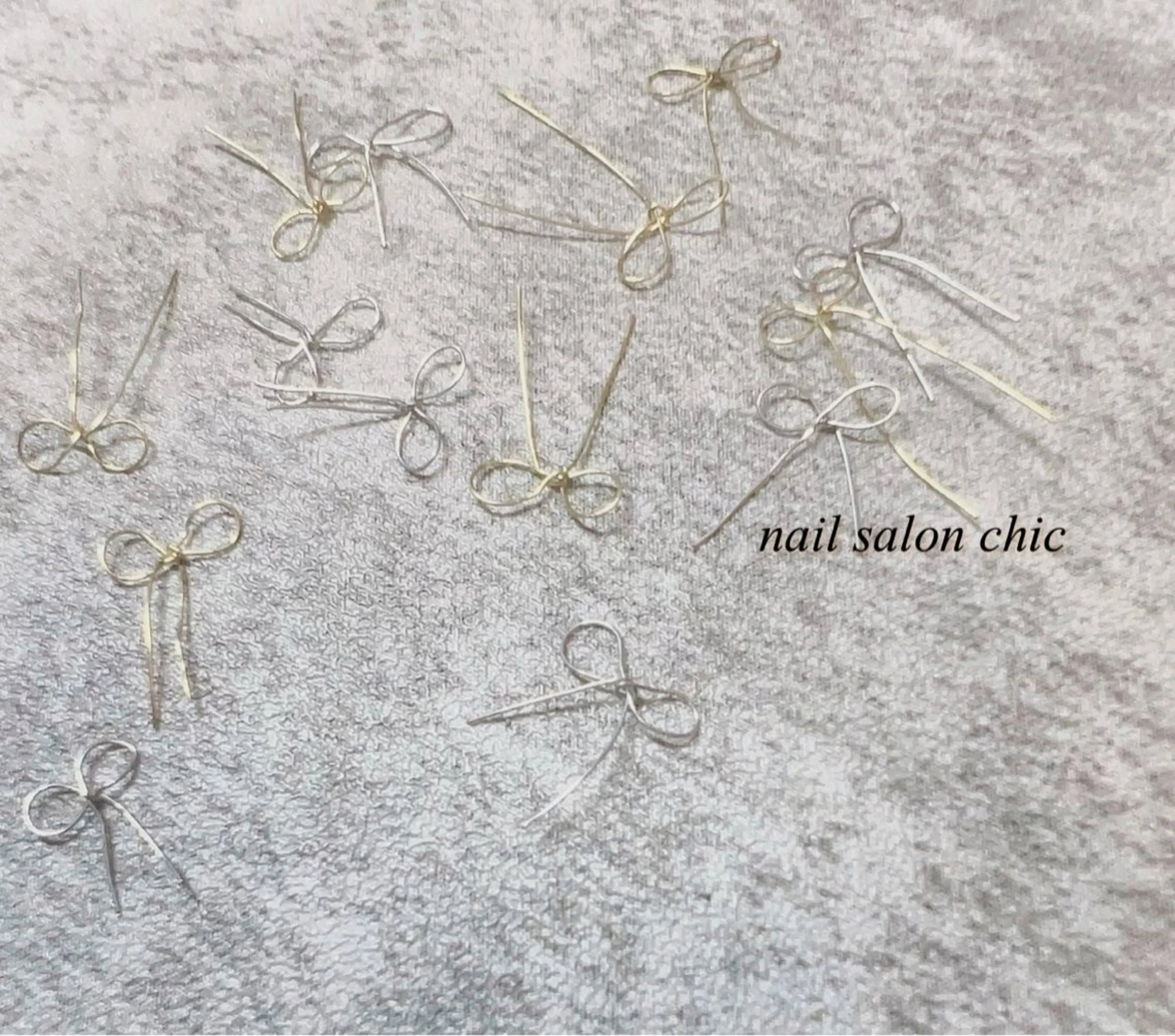 ネイル リボン nail salon chicのネイルデザイン
