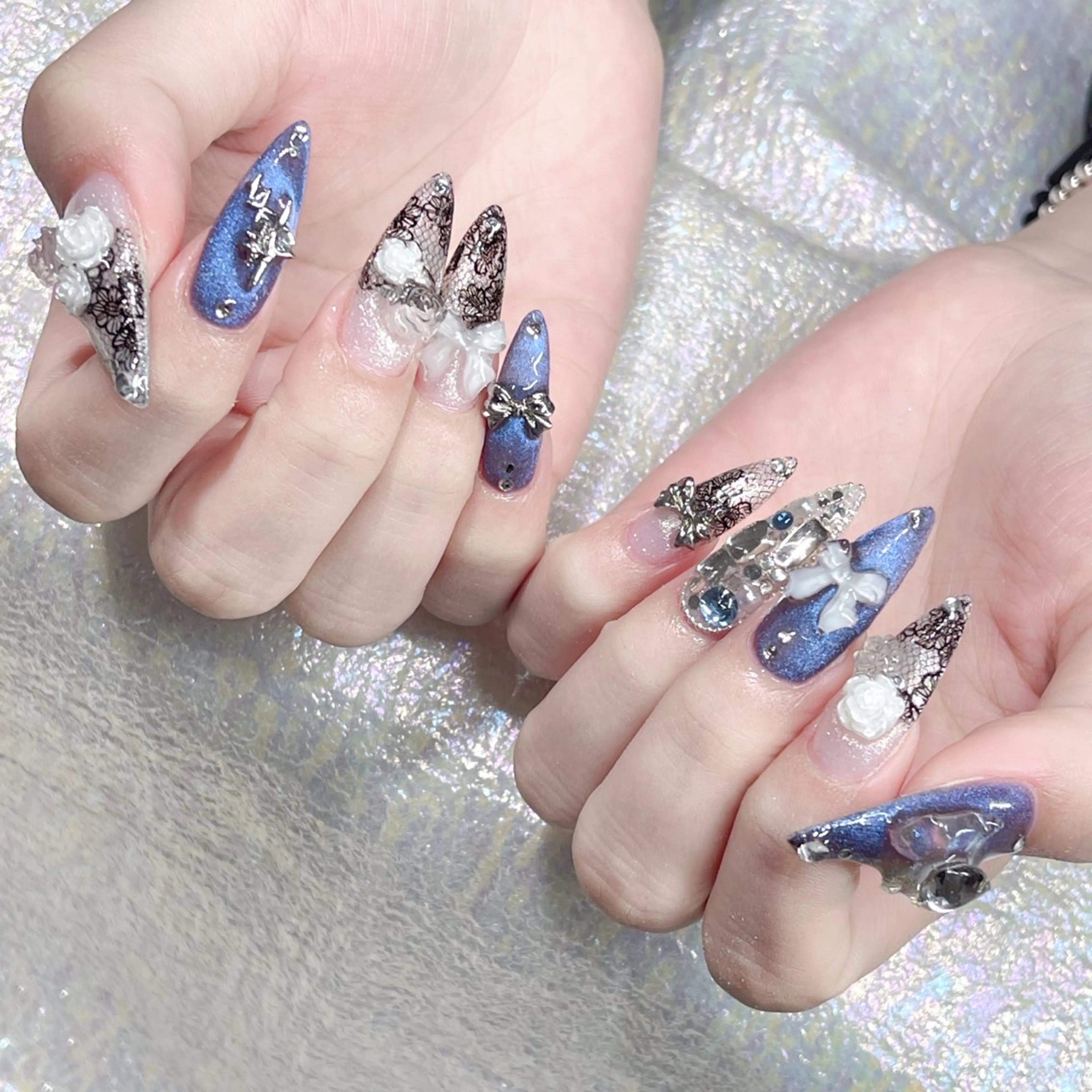 ネイル ハンドネイル Queens テイのネイルデザイン