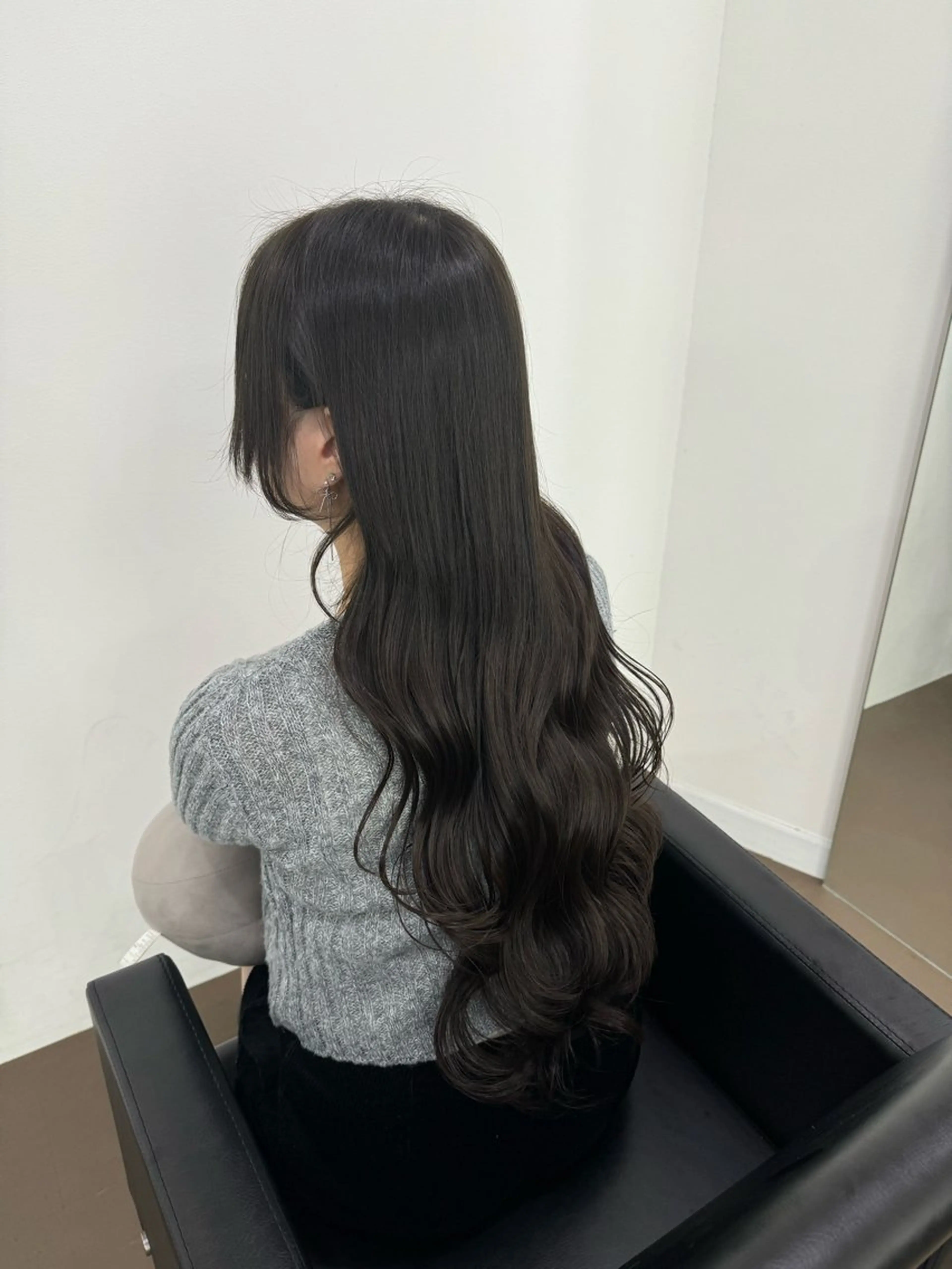 ロング ボブ くびれヘア 髪質改善 韓国風ヘア レイヤーカット 【ioe岡本】🐶 向井歩のヘアスタイル