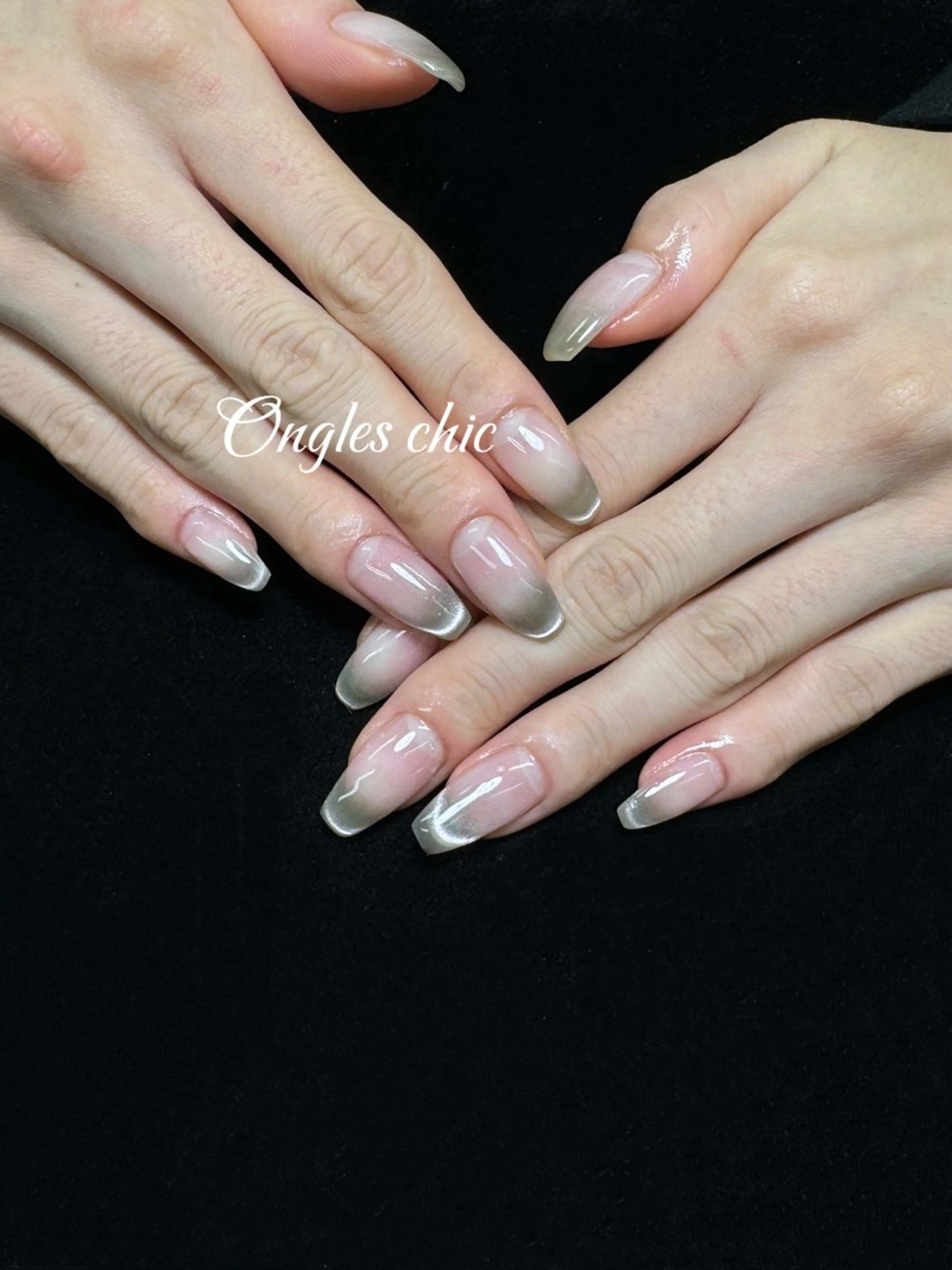 ネイル ハンドネイル ongles chicのネイルデザイン