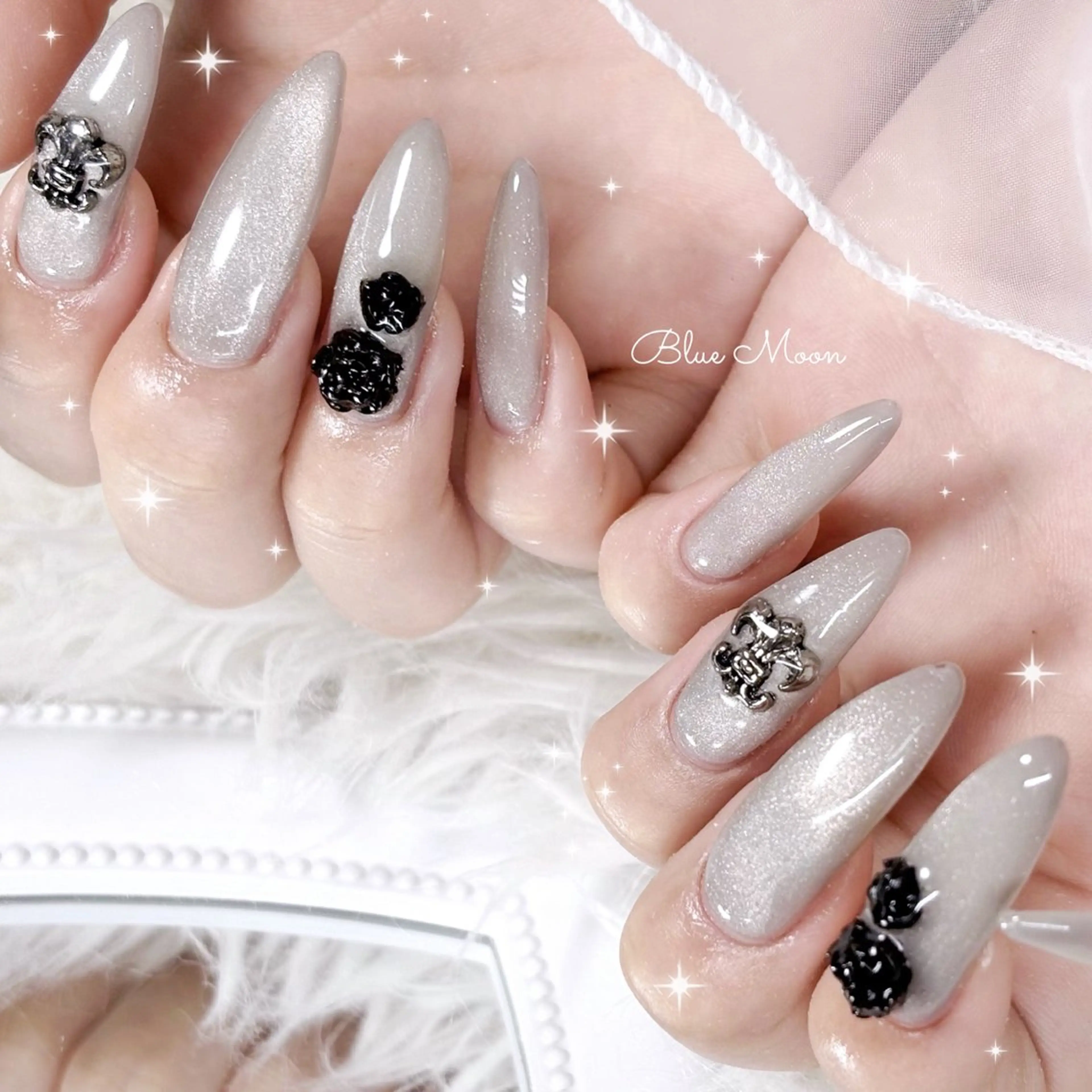 ネイル ハンドネイル フットネイル nail salon Blue Moonのネイルデザイン