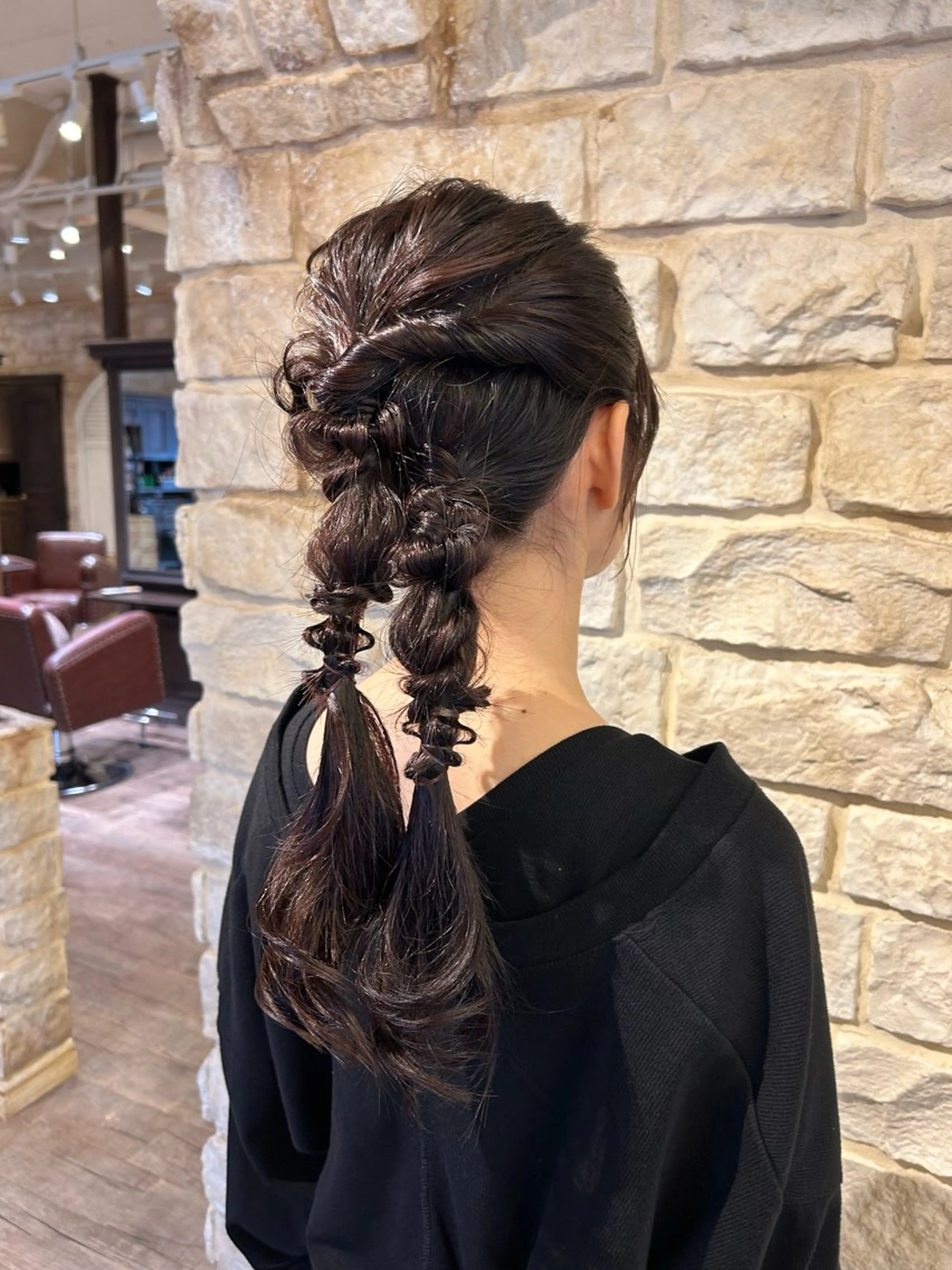 ロング ヘアアレンジ Mei /オリーブ カラー/アレンジのヘアスタイル
