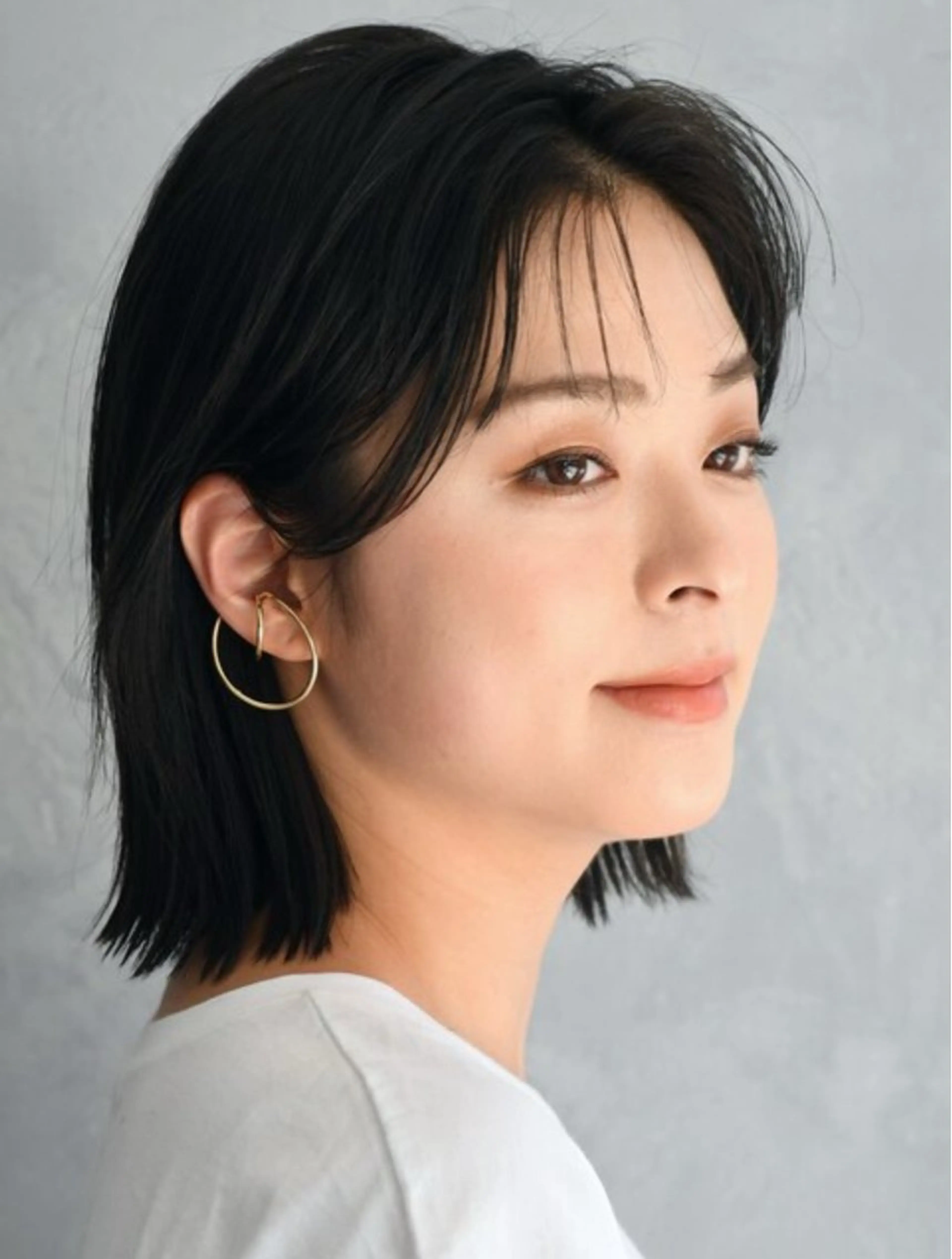 ミディアム 蘆谷 華帆のヘアスタイル