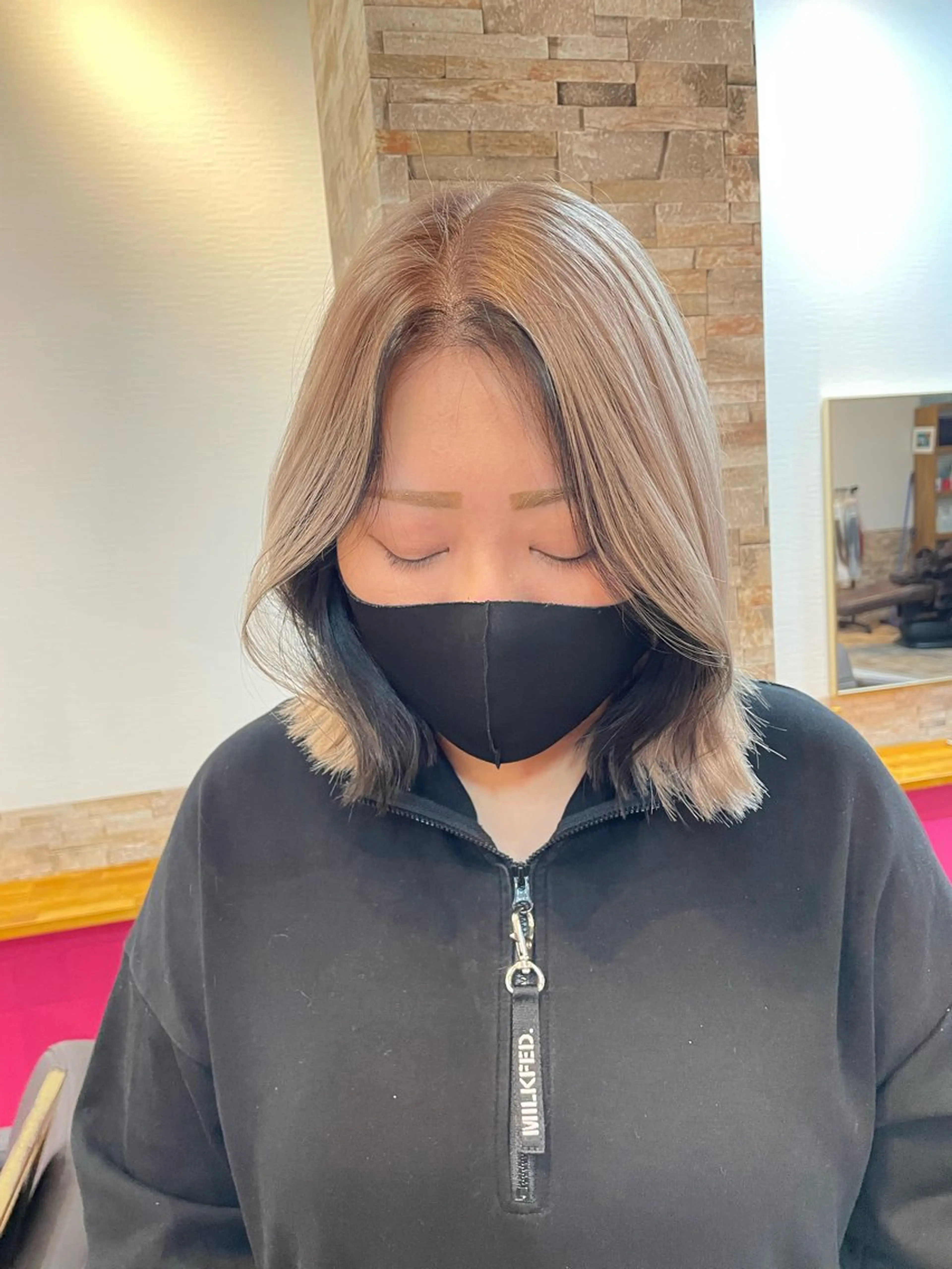 セミロング カラー 黒髪 カット ヘアカラー トリートメント STAR RIVER所属・YUI/ ブリーチカラー🌷のヘアスタイル