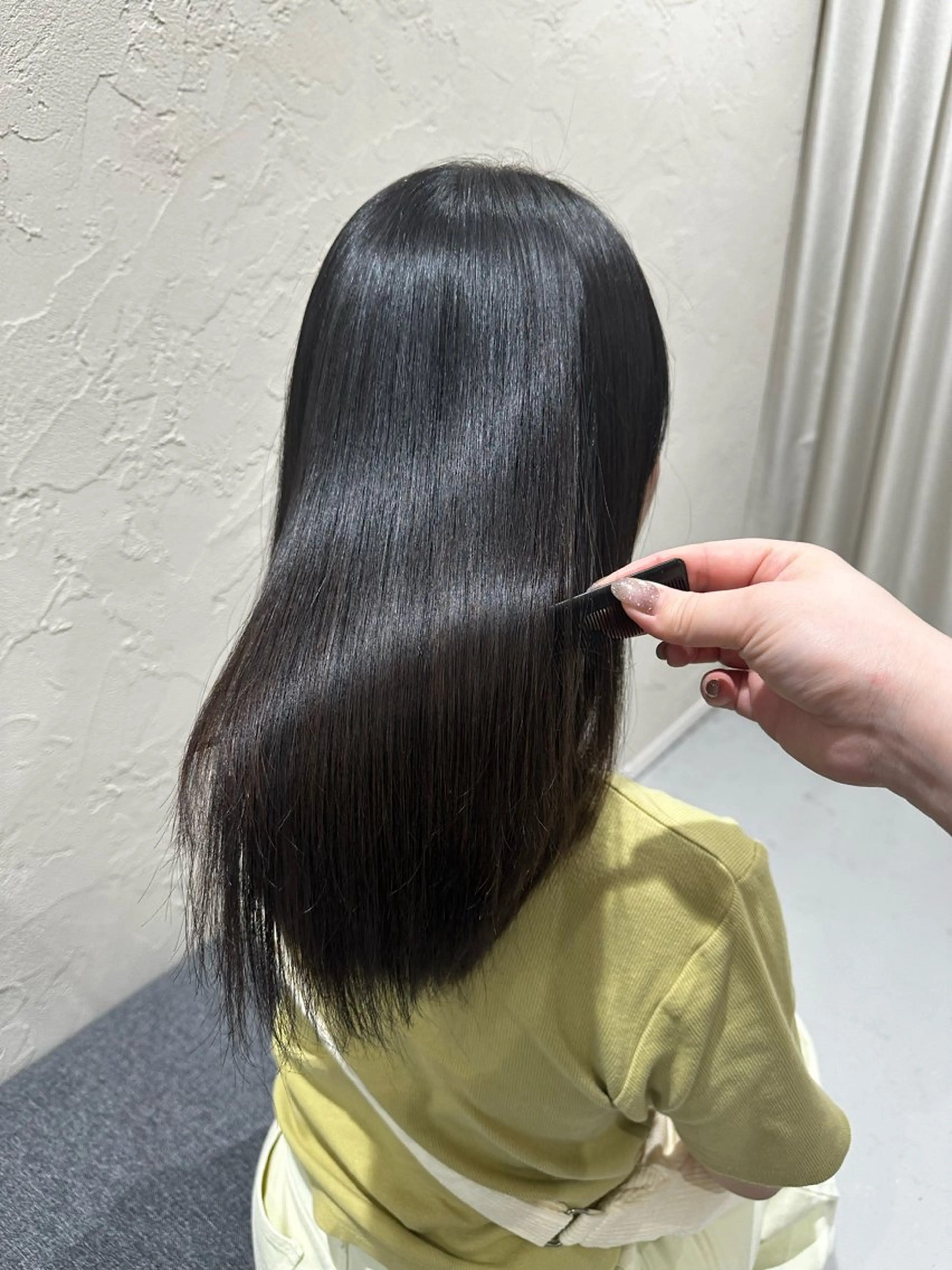 ロング カット 縮毛矯正 トリートメント 【髪質改善】 夏目結以のヘアスタイル