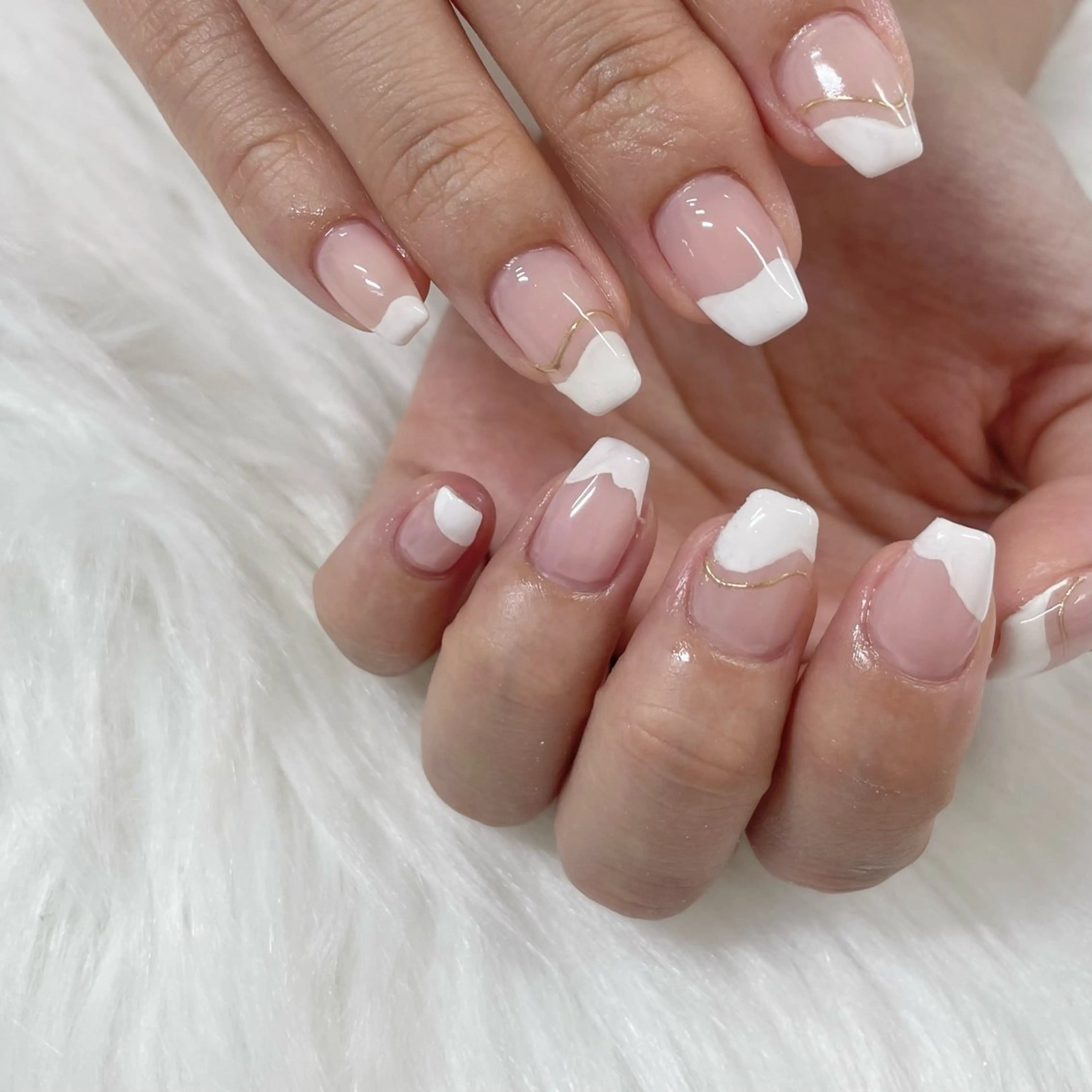 ネイル フレンチネイル ジェルネイル オフィスネイル シンプルネイル JFYnail所属・昭和町ネイル 𝘯𝘢𝘮𝘪のネイルデザイン