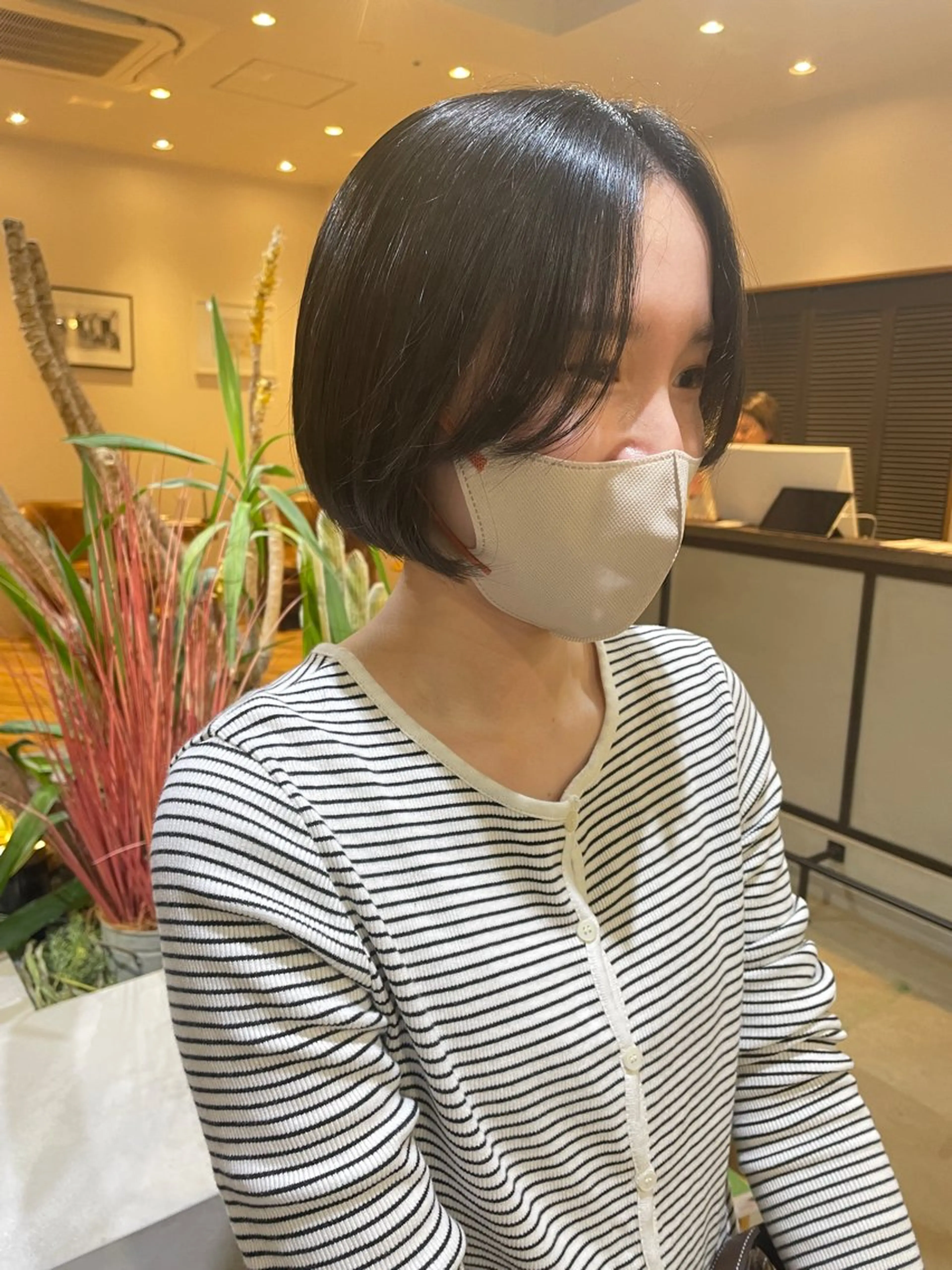 ミディアム lolonois ナガオカカオリのヘアスタイル