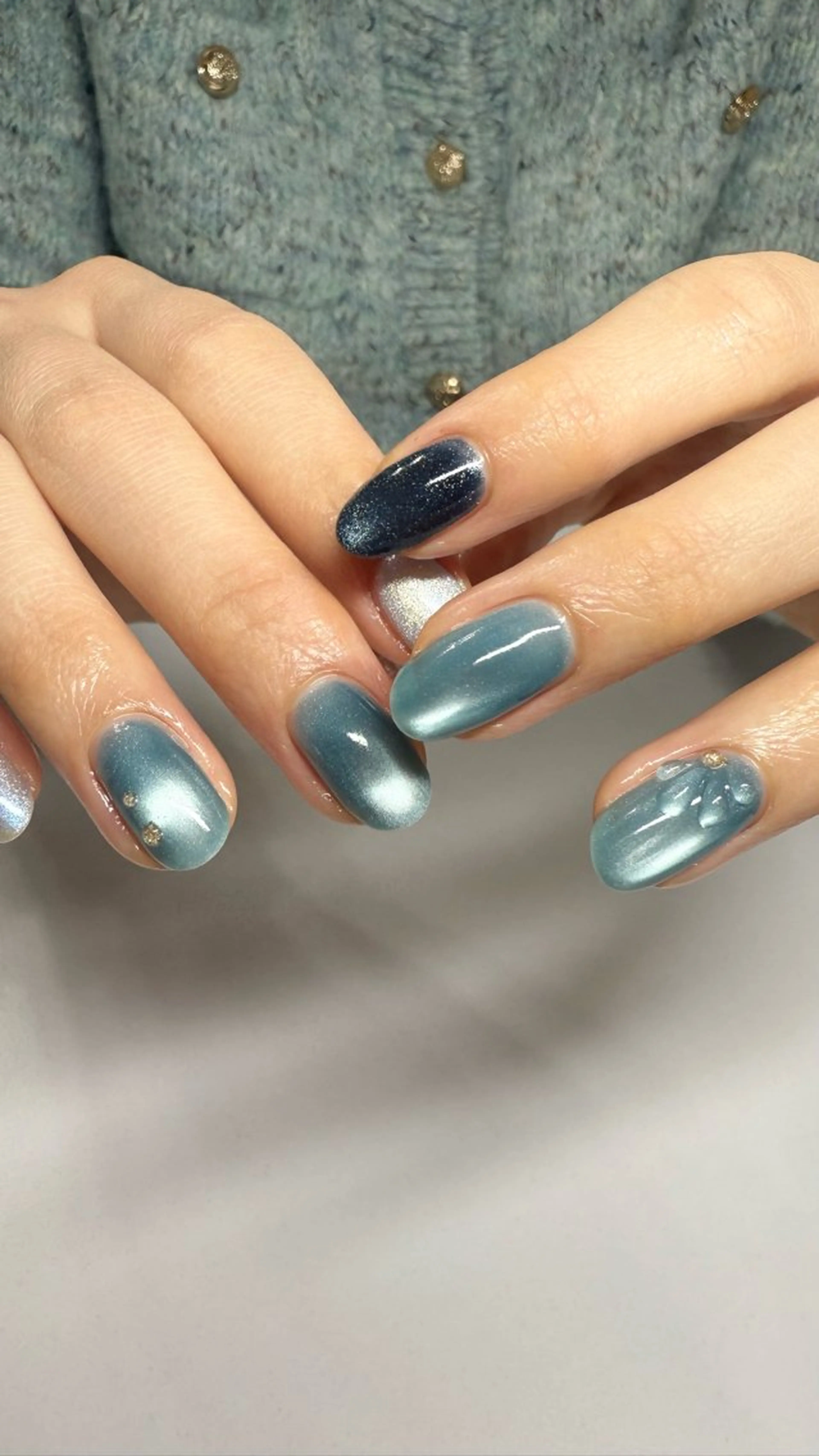 ネイル アートネイル ブルー マグネットネイル シンプルネイル nailroom lilasのネイルデザイン