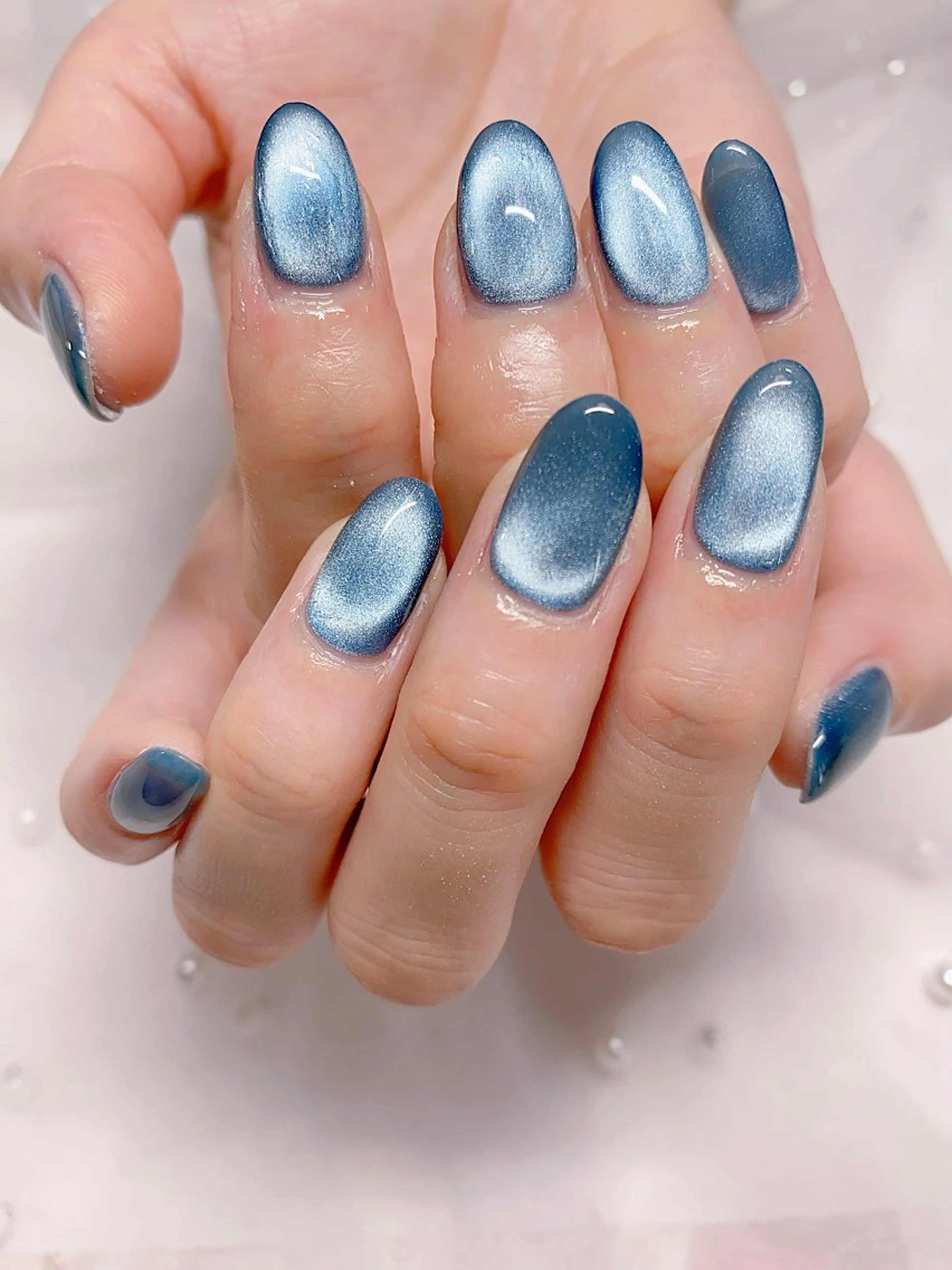 ネイル マグネットネイル ネイビー ハンドネイル Jasmine nailsalon所属・ジャスミン ネイルサロンのネイルデザイン