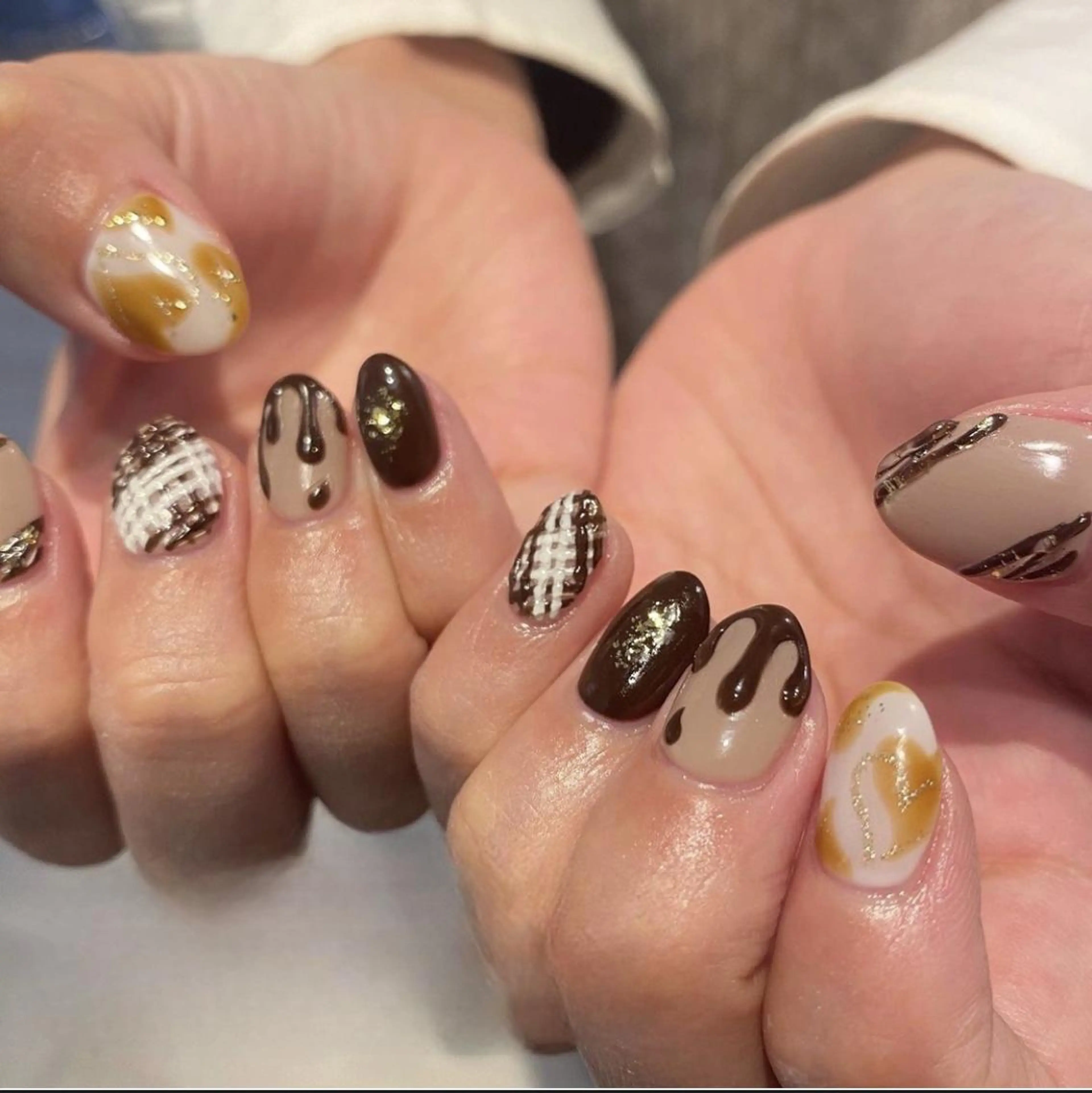 ミディアム パーマ カラー キッズ ネイル マツエク・マツパ ヘアアレンジ メンズ アイブロウ ハンドネイル フットネイル ease NAIL SALONのネイルデザイン
