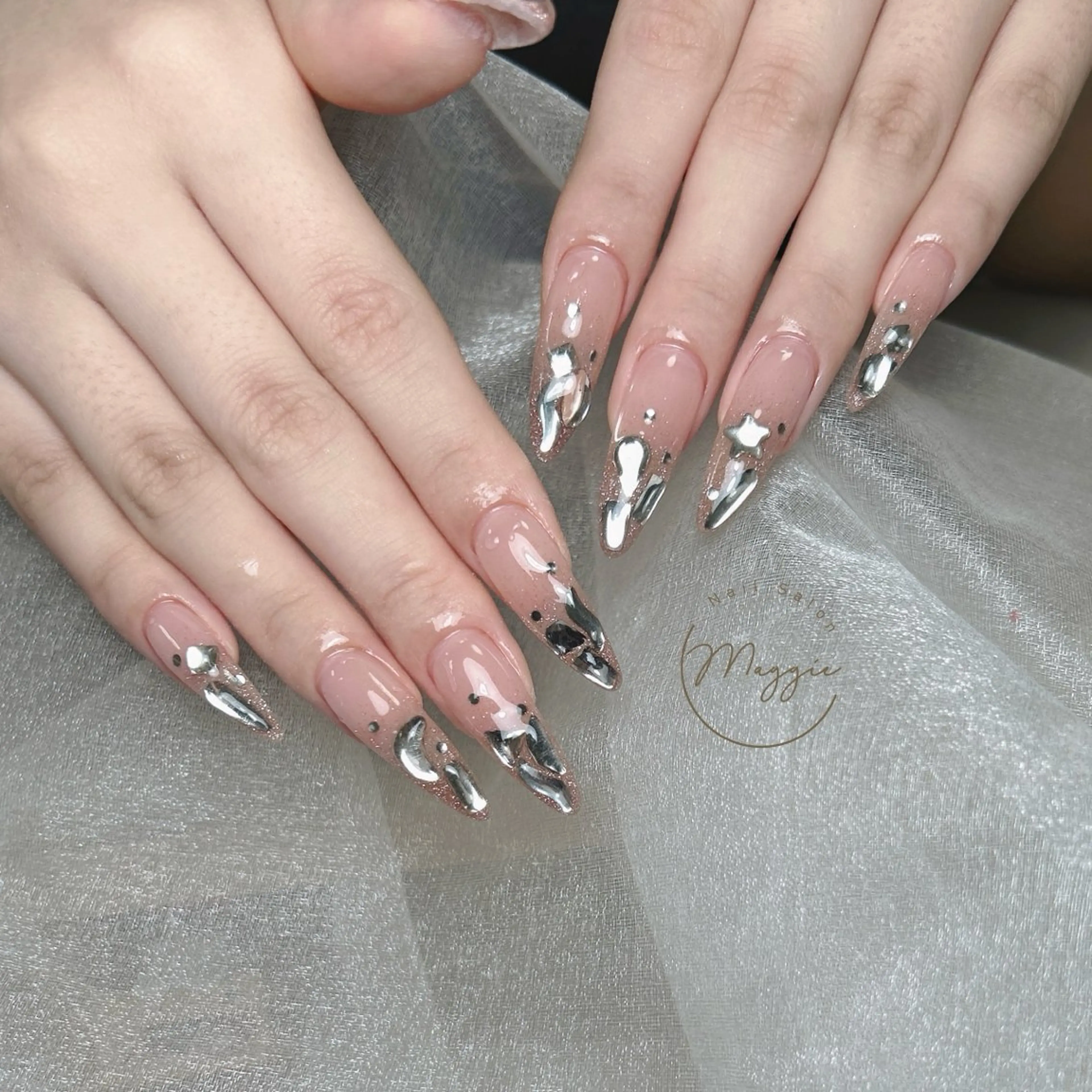 ネイル ハンドネイル Maggie Nail🦩のネイルデザイン