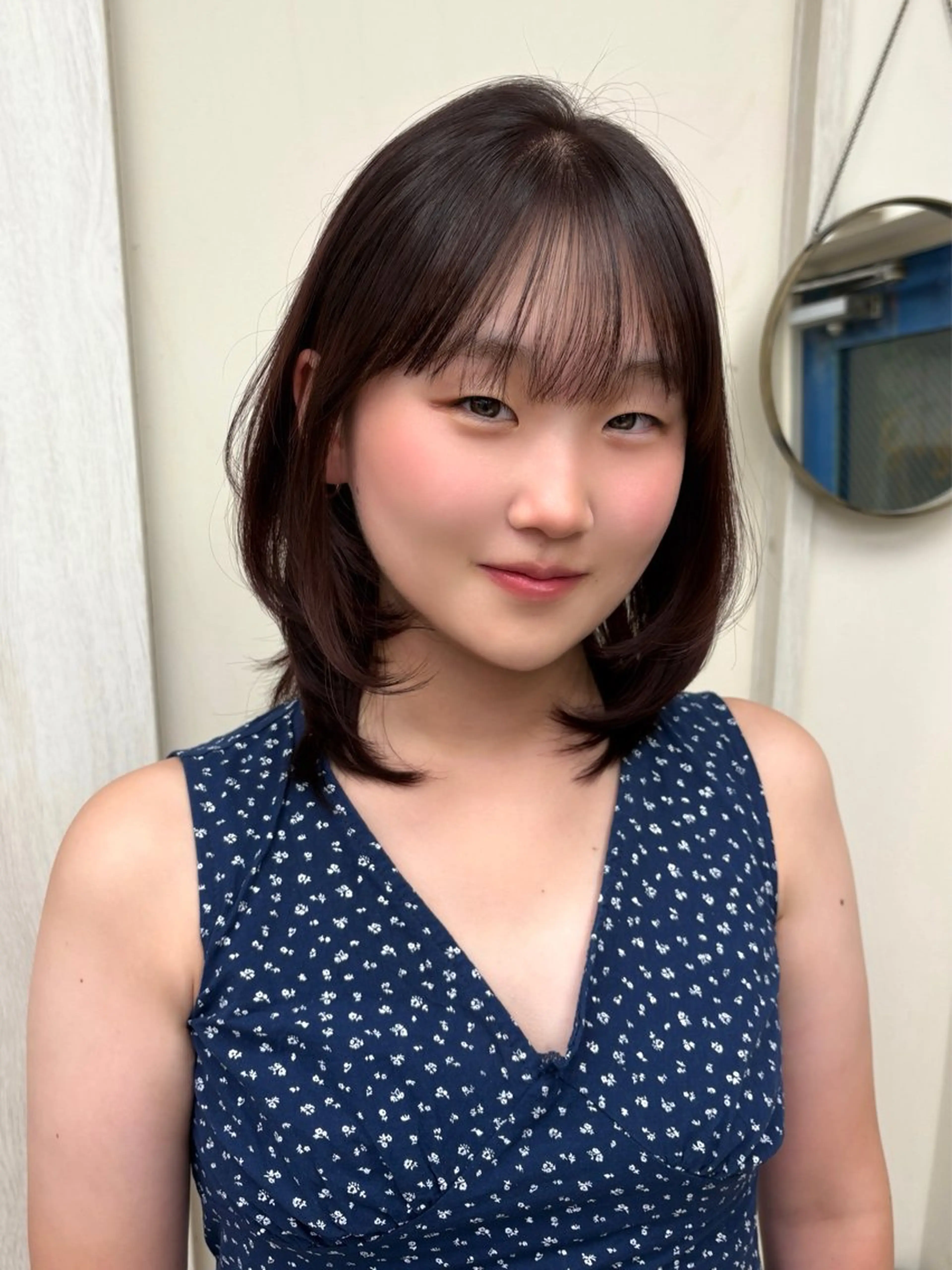 ミディアム レイヤーカット カット ヘアカラー トリートメント Gigi 代々木所属・りこ 10/24空きありのヘアスタイル