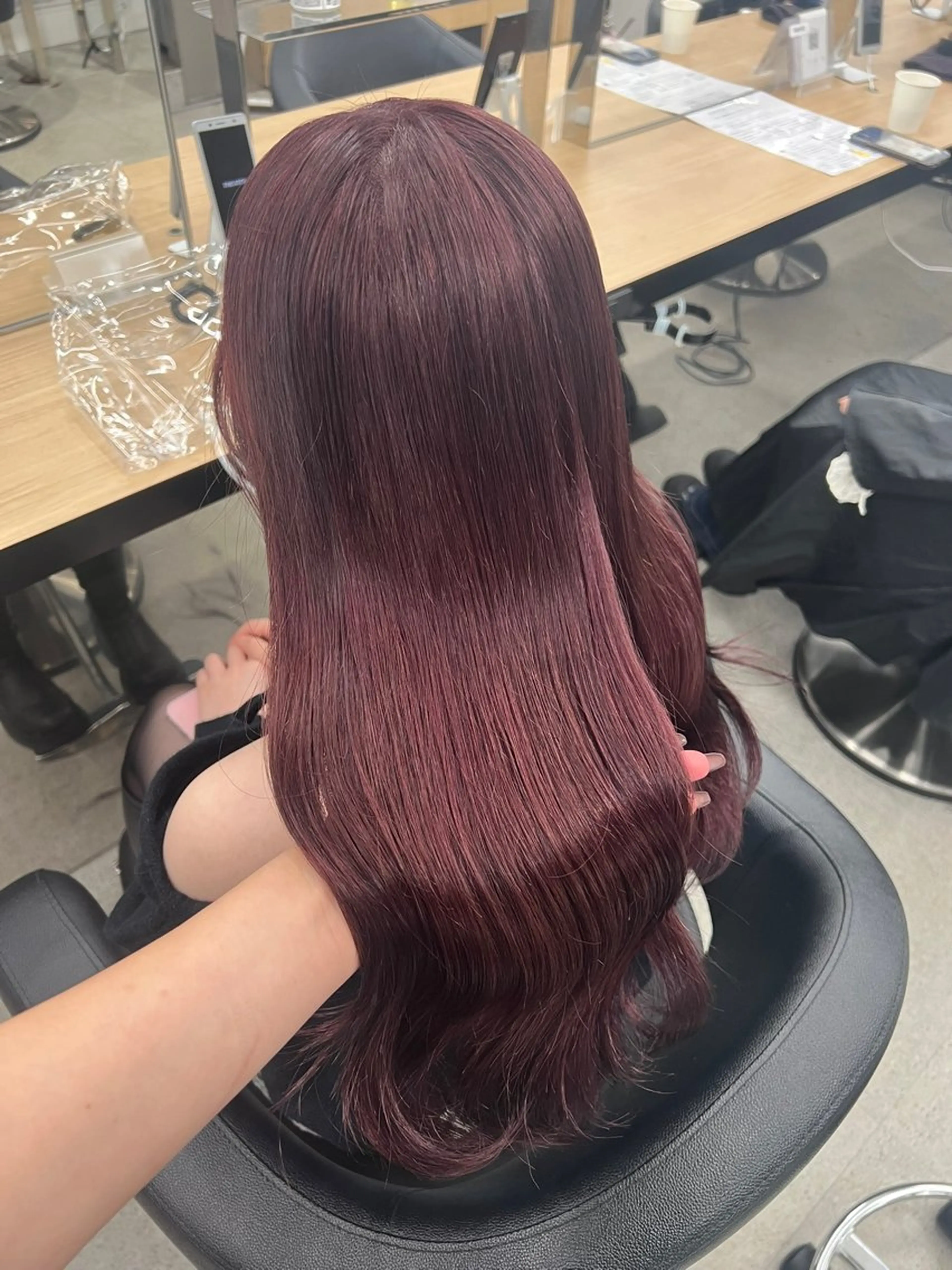 ロング カラー ブリーチ 髪質改善 トリートメント 💗愛され暖色💗 ピンク/レッド💗のヘアスタイル