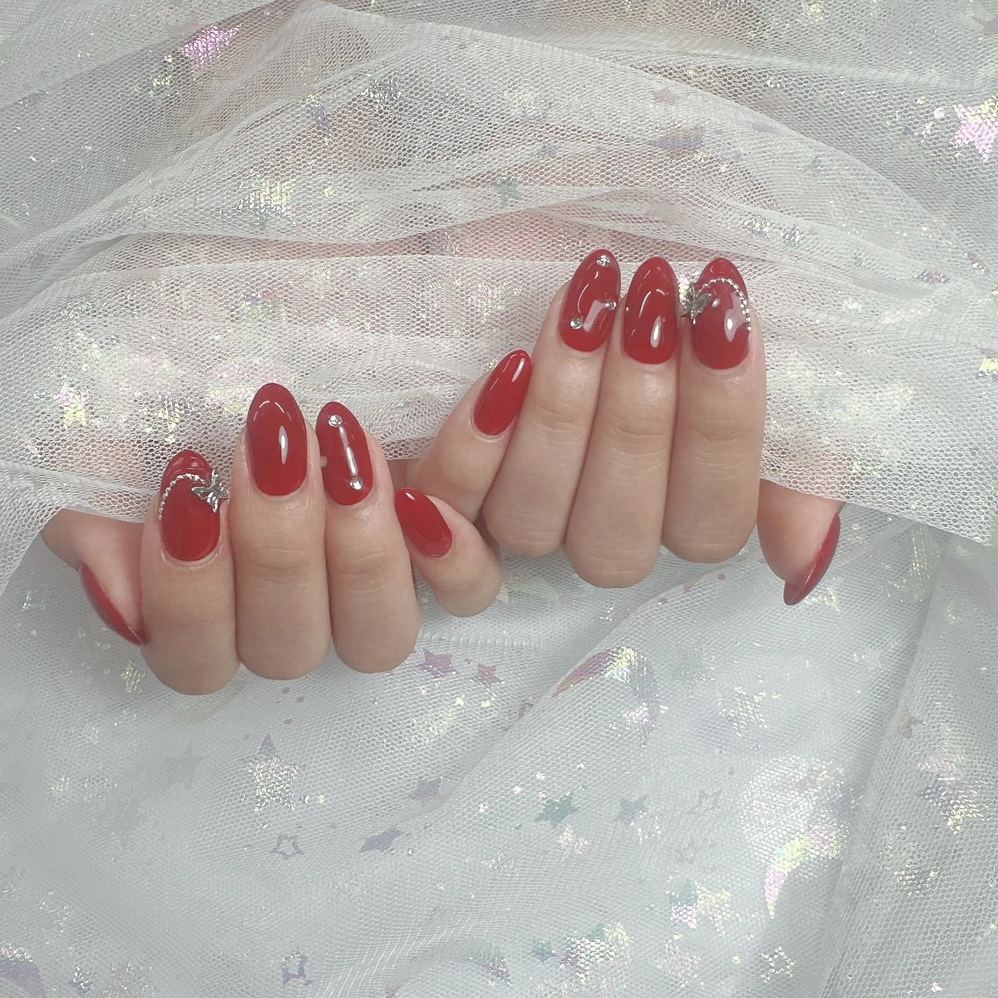 ネイル アートネイル ジェルネイル グラデーション キラキラネイル ラメ(グリッター) ハンドネイル Viola Nailsalon所属・Viola. 優花のネイルデザイン