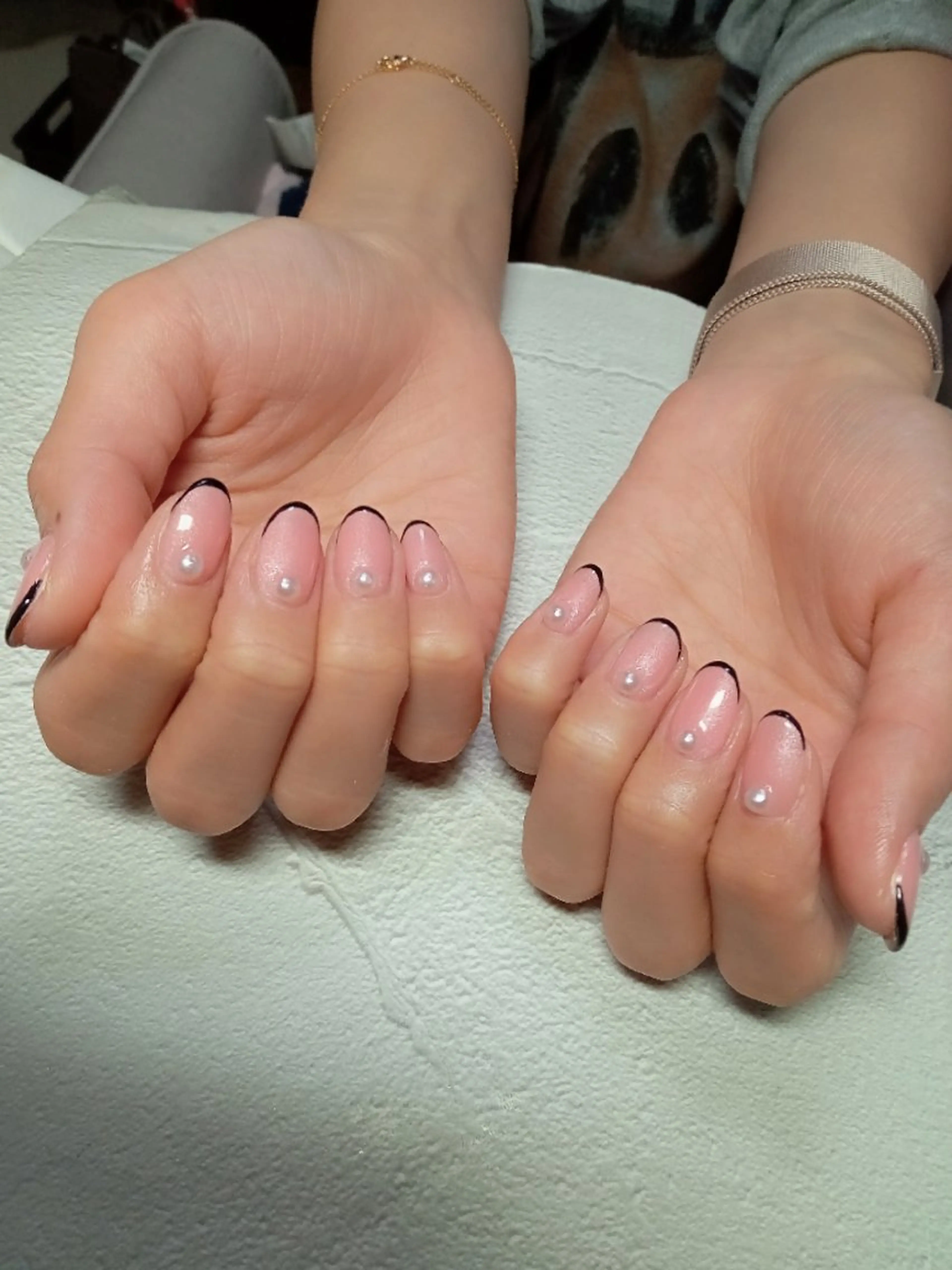 ネイル フレンチネイル ジェルネイル キラキラネイル 持ち込み パラジェル ハンドネイル flure de neige yukiのネイルデザイン