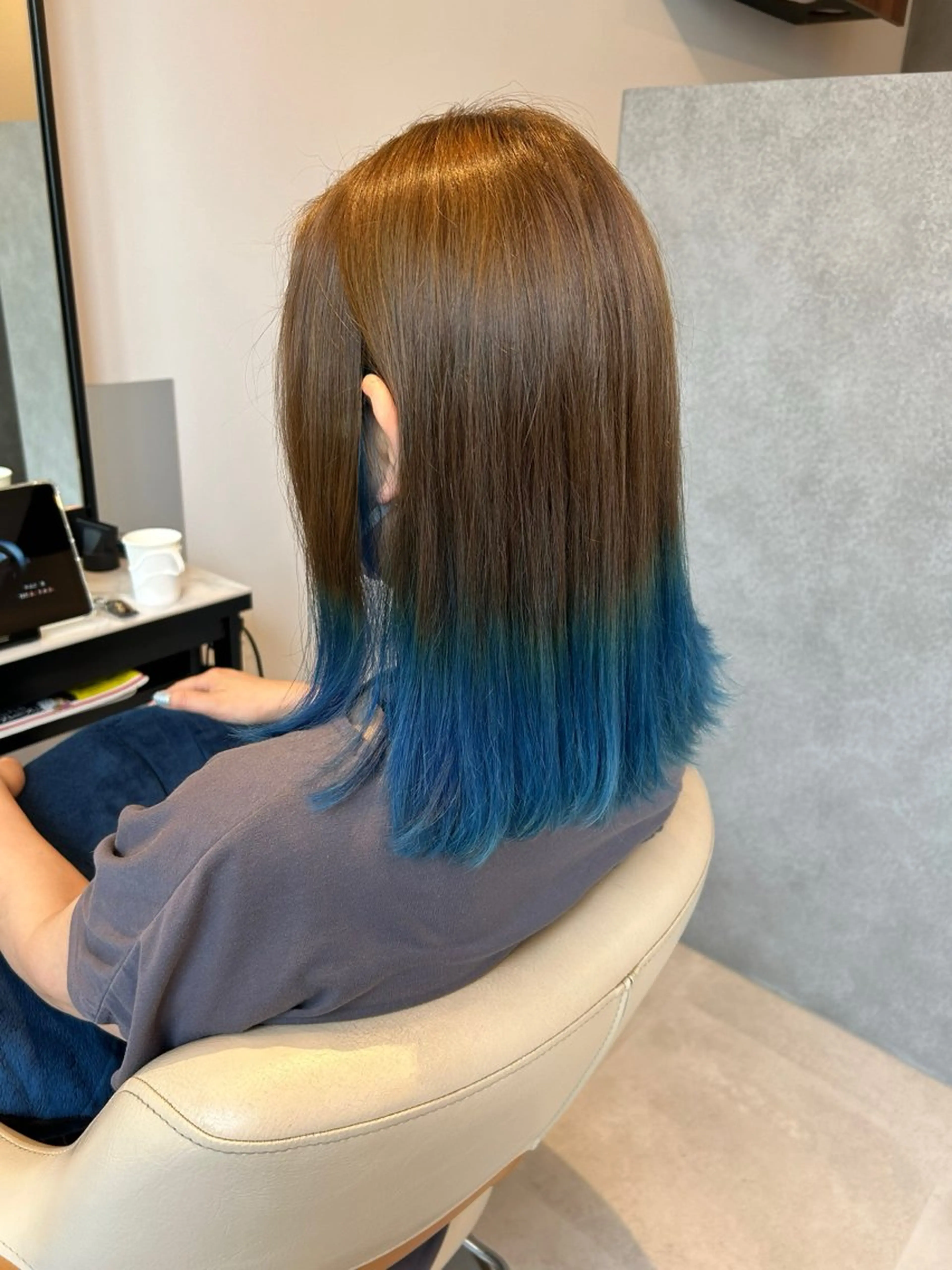 セミロング カット ヘアカラー 髪質改善✨透明感カラ ー🌈シエルブルーのヘアスタイル