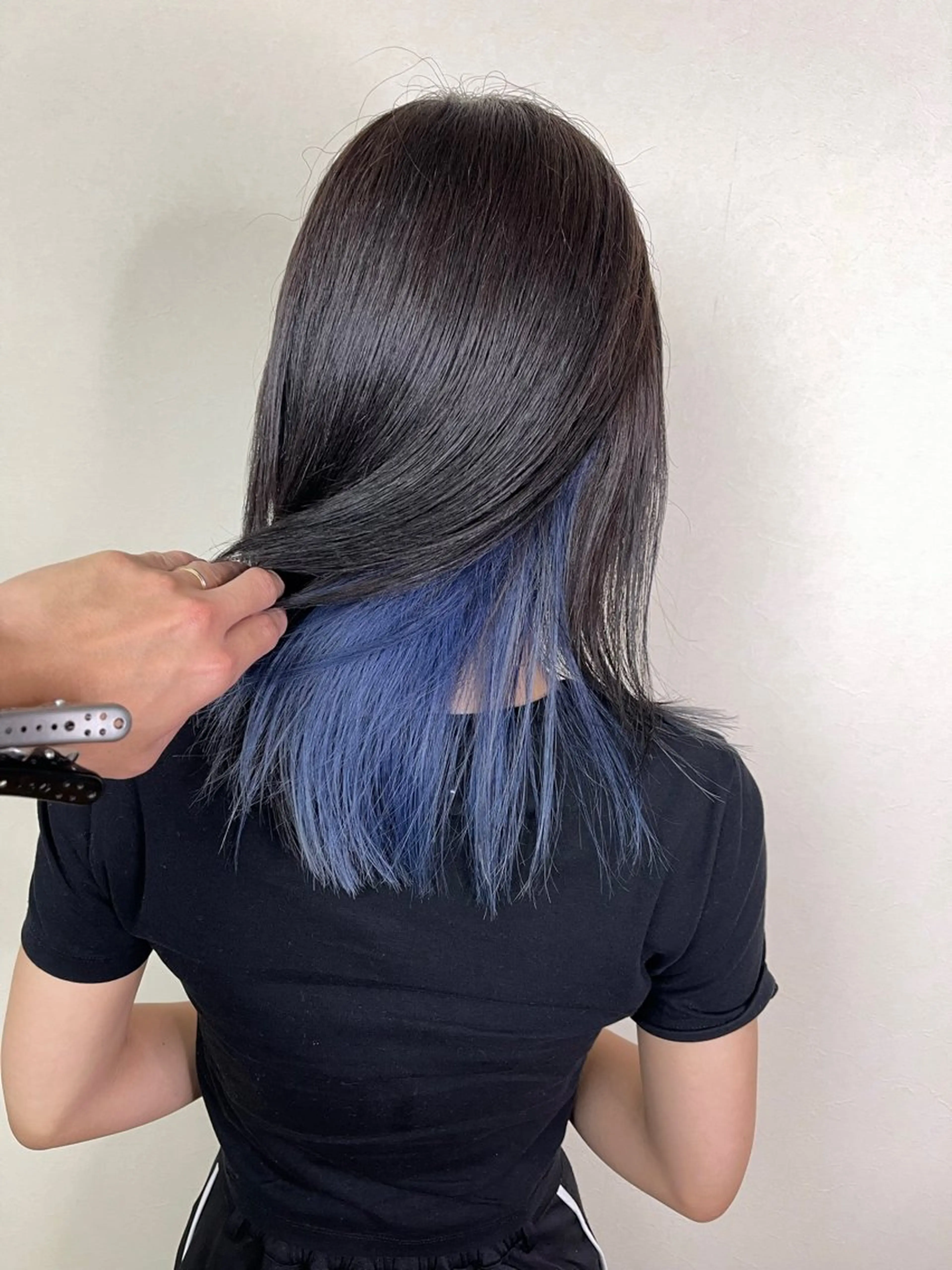 ミディアム カラー ブルーカラー インナーカラー カット ヘアカラー トリートメント 鎌倉 光洋のヘアスタイル