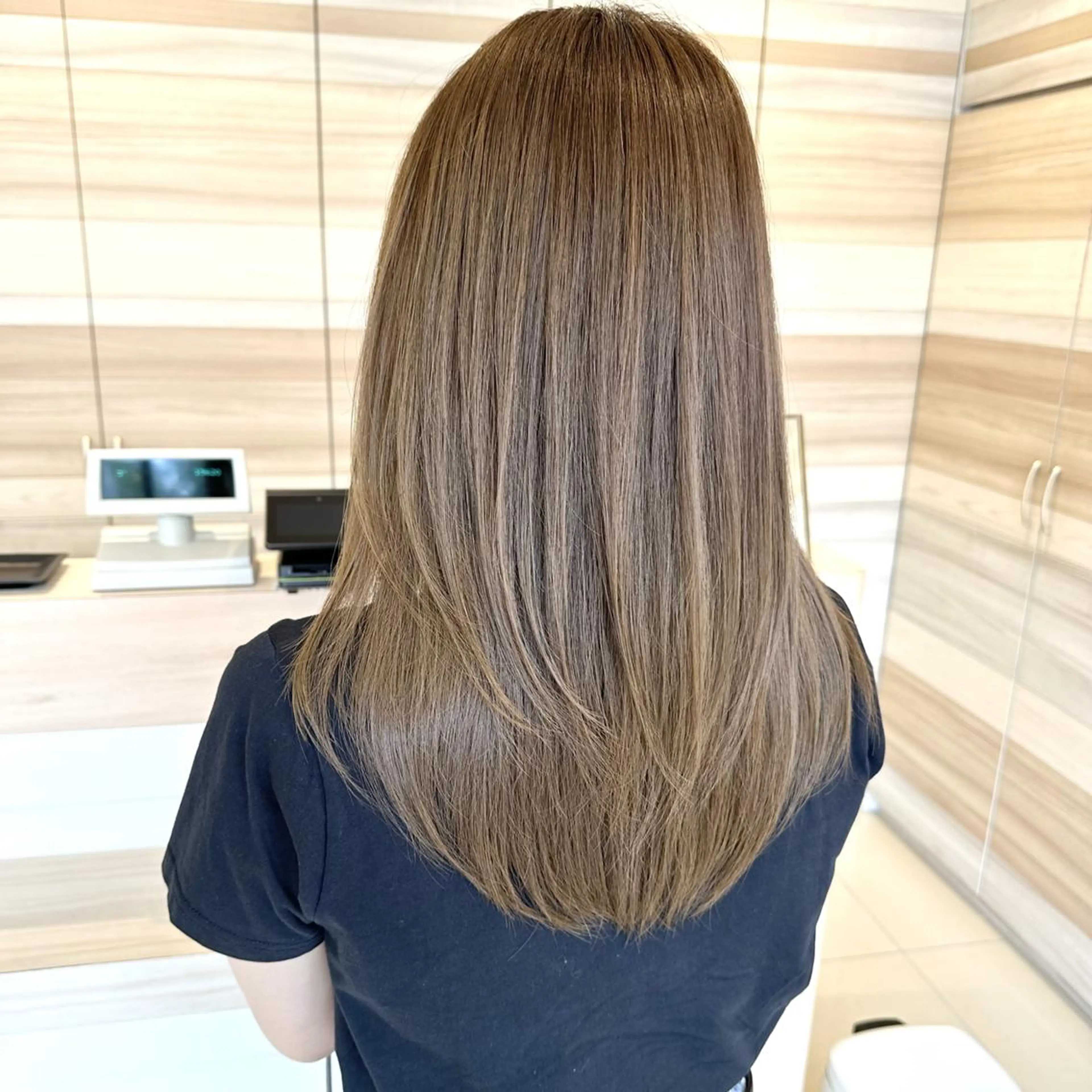 ミディアム カラー ヘアカラー 🐨カラー/縮毛矯正 岡　真海🐨のヘアスタイル