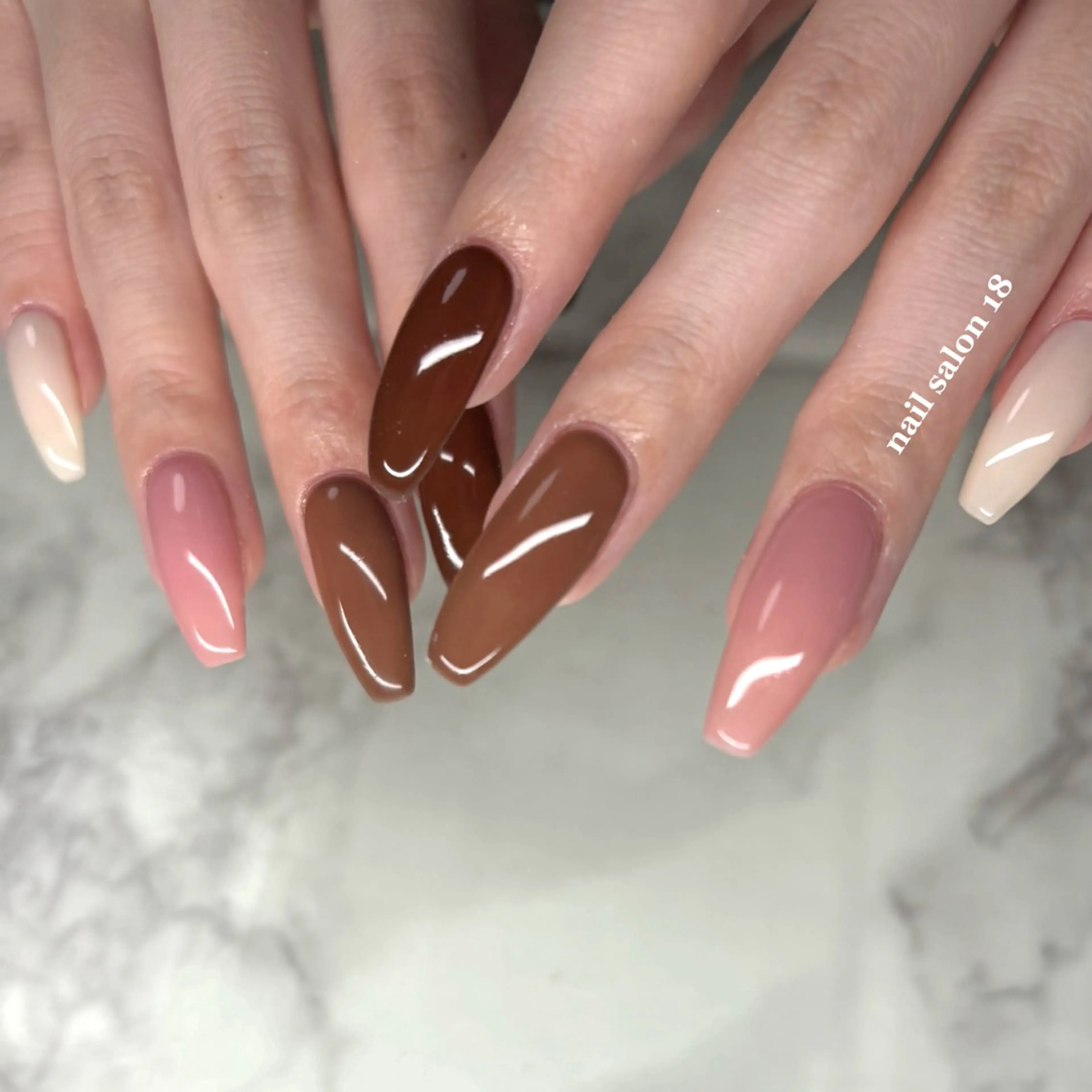 ネイル ハンドネイル nail salon 18.のネイルデザイン