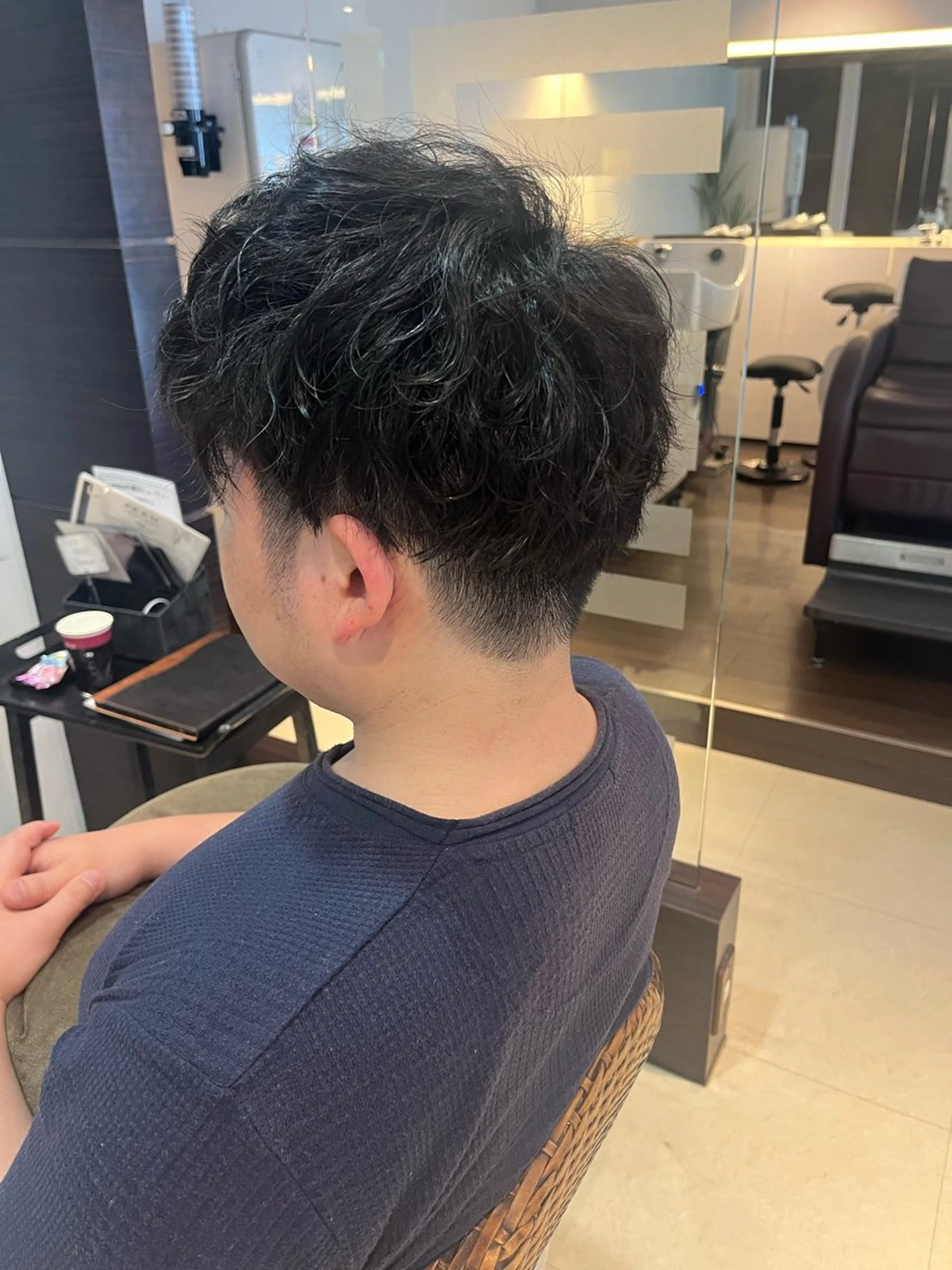 パーマ メンズ メンズパーマ スパイラルパーマ パーマ 岩上 充希のヘアスタイル
