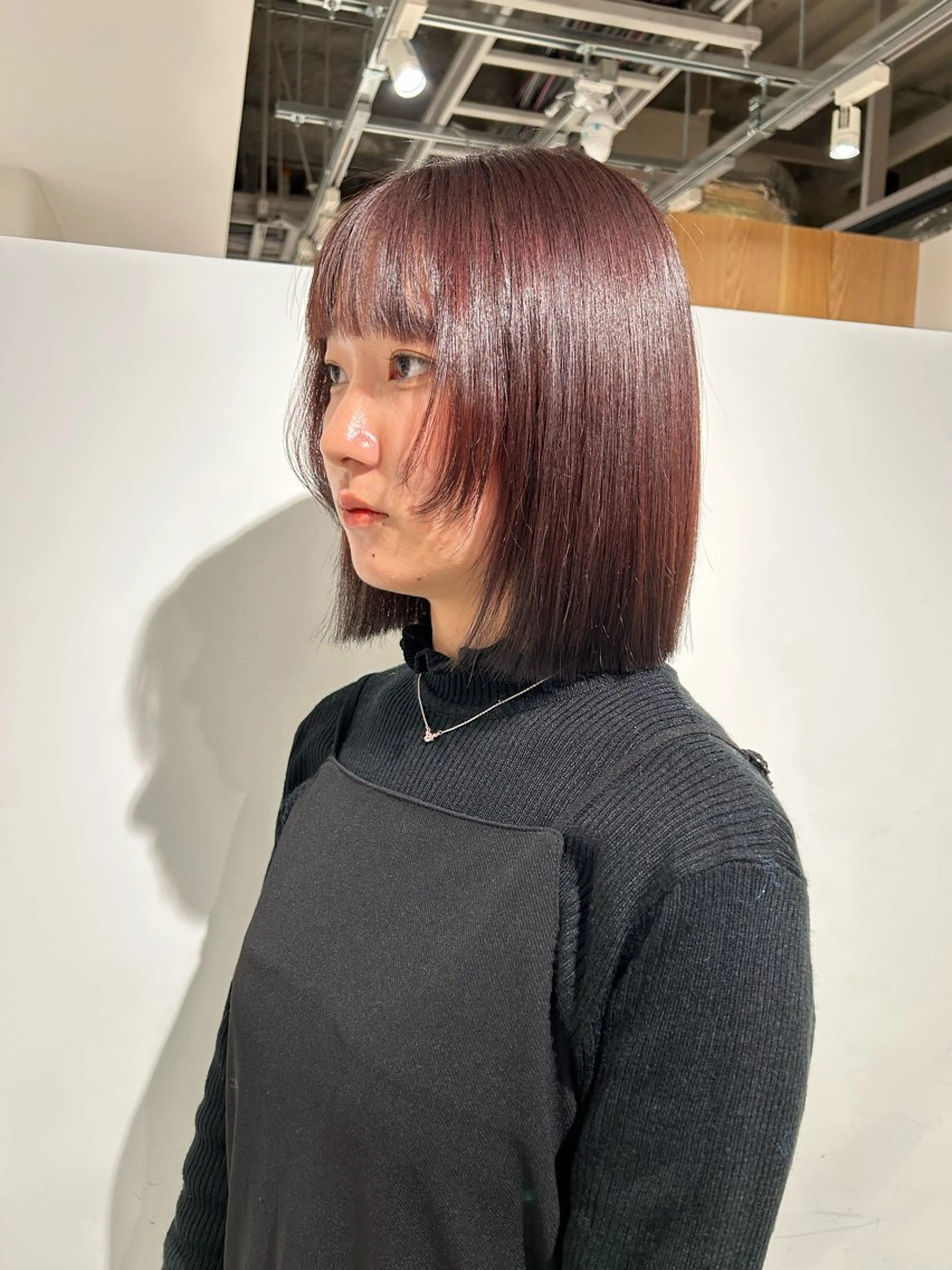 ショート カラー ボブレイヤー 黒髪 ブリーチ グラデーションカラー ブリーチなしカラー カット ヘアカラー トリートメント ヘッドスパ GO TODAY SHAIRE SALON 渋谷モディ所属・スキバサミを使わない カット🌼唯🌼のヘアスタイル