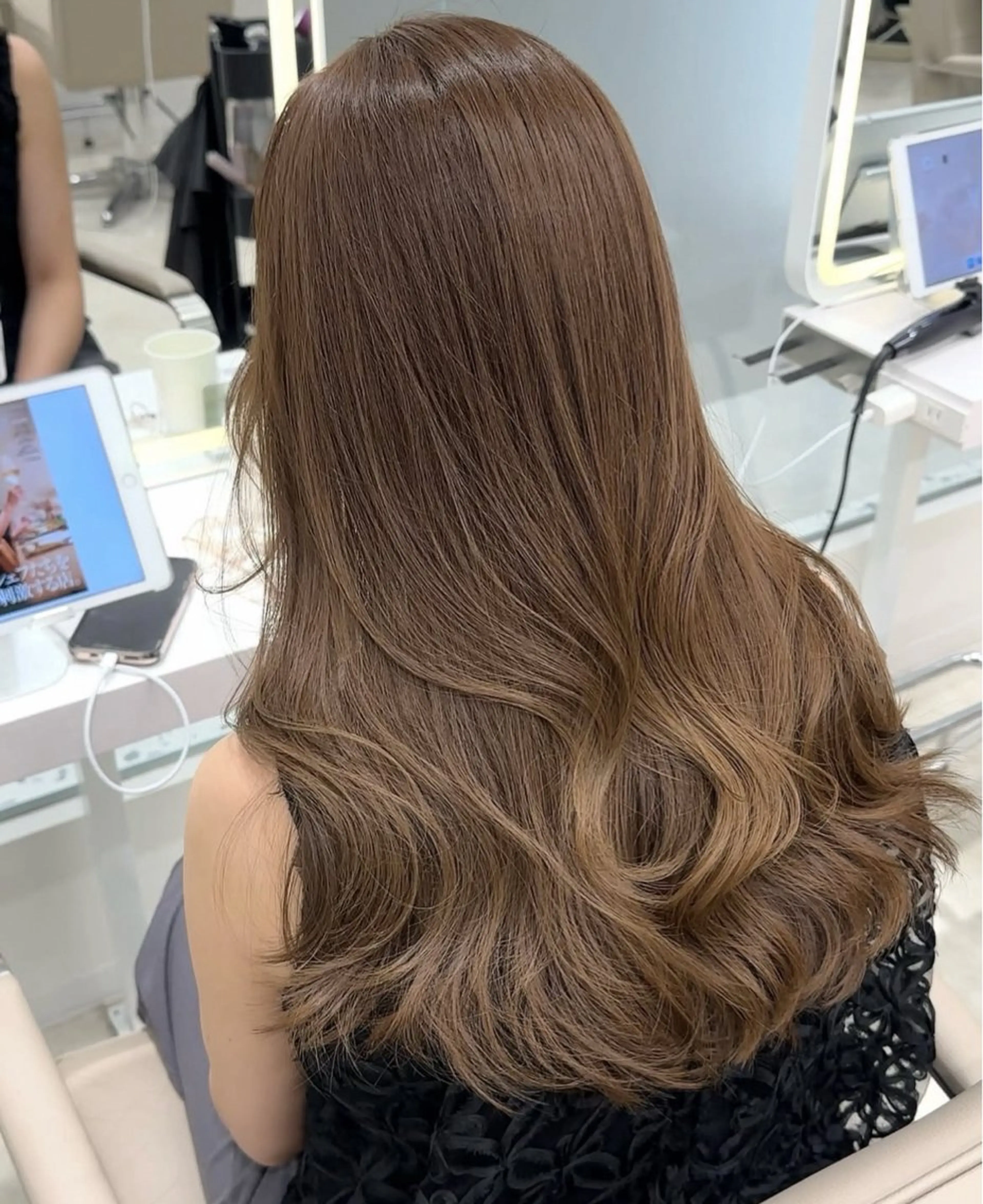 ロング IVE所属・ダブルカラー 髪質改善🫧Annaのヘアスタイル