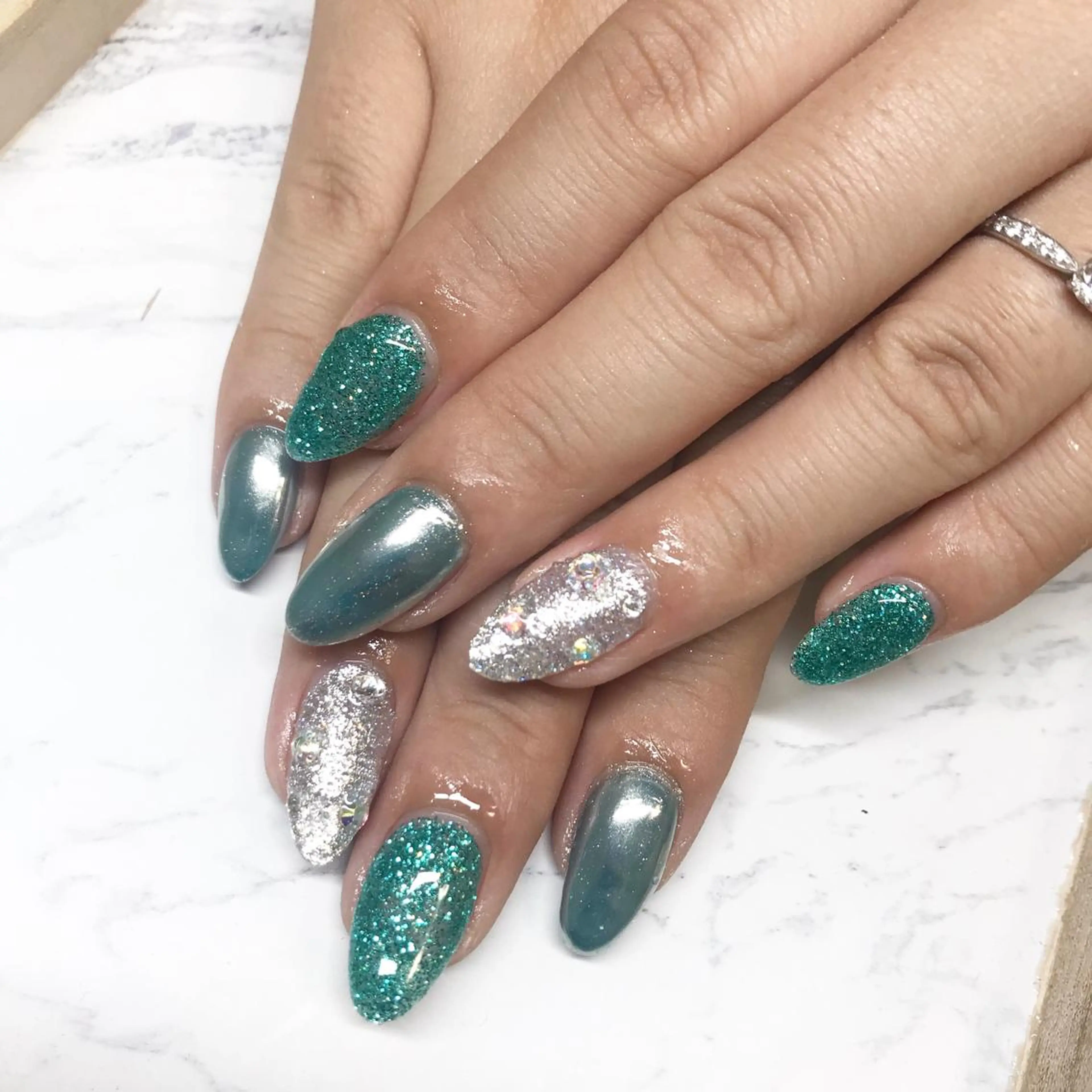 ネイル ネイリスト yuiのネイルデザイン