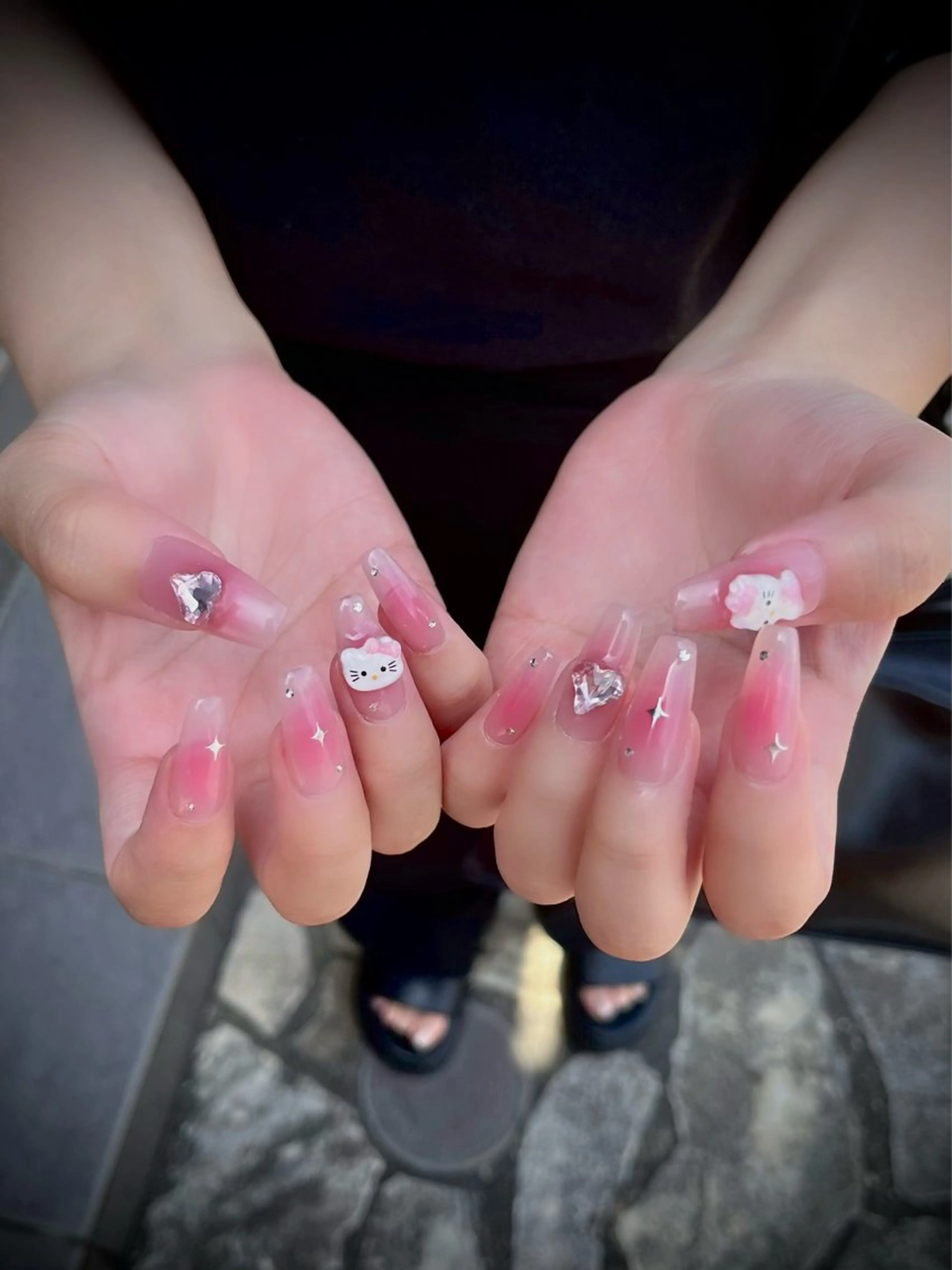 ネイル フットネイル キラキラネイル マグネットネイル ワンカラーネイル スカルプネイル nine.🦋 YUKOのネイルデザイン