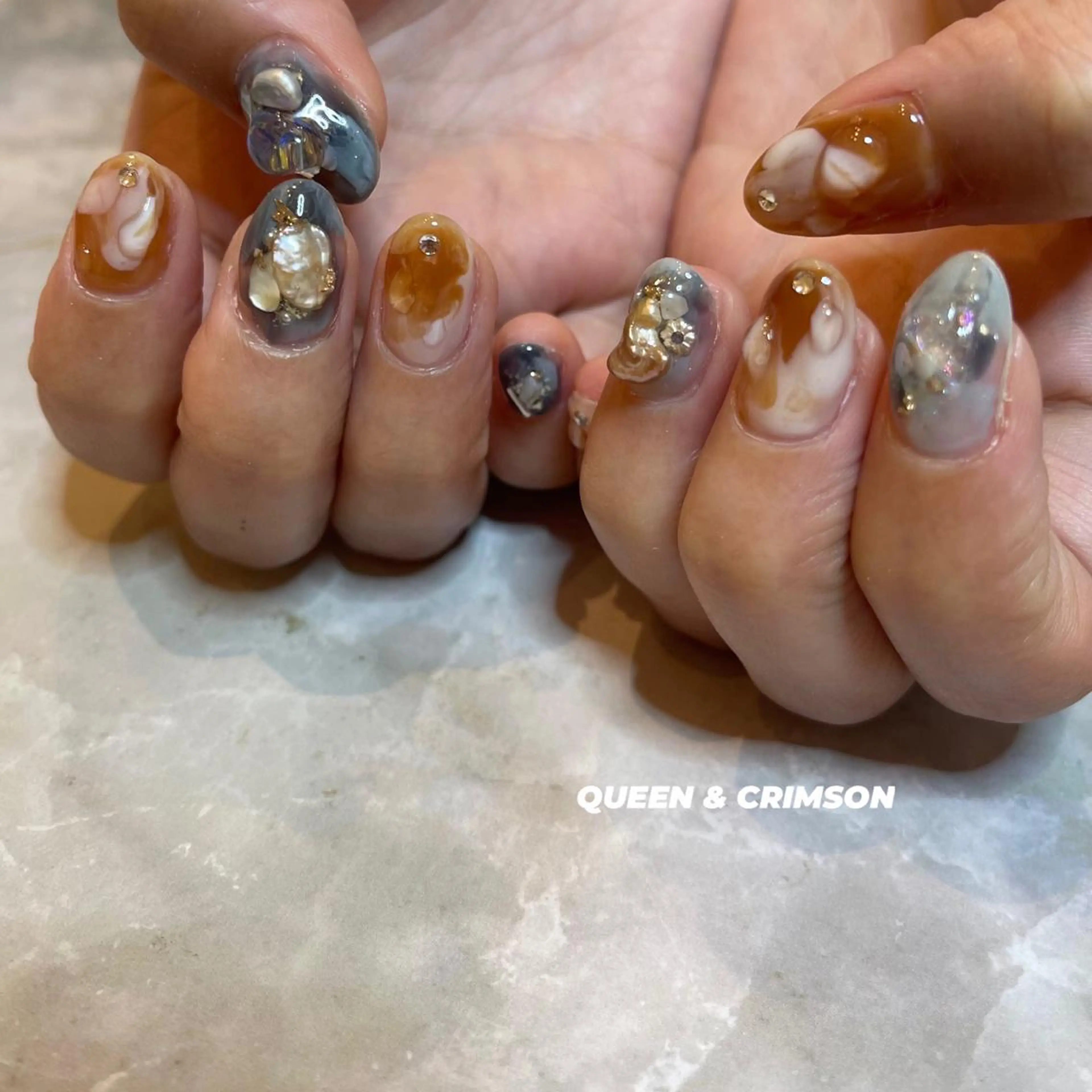 ネイル ネイル&アイ QUEEN&CRIMSON所属・眉WAX/ピーリング ホワイトニングの眉毛・アイブロウイメージ