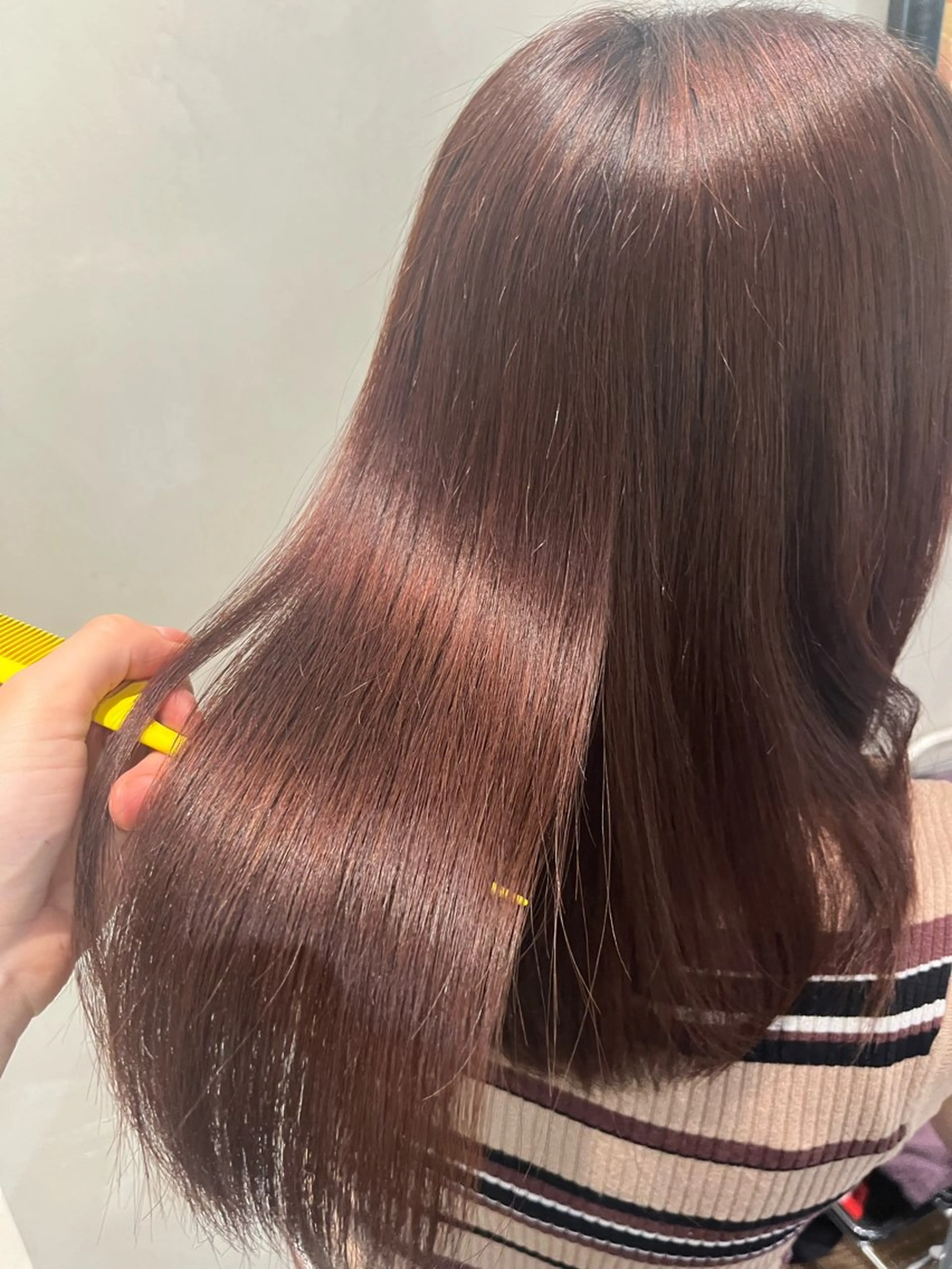 セミロング 縮毛矯正 志賀 楓のヘアスタイル