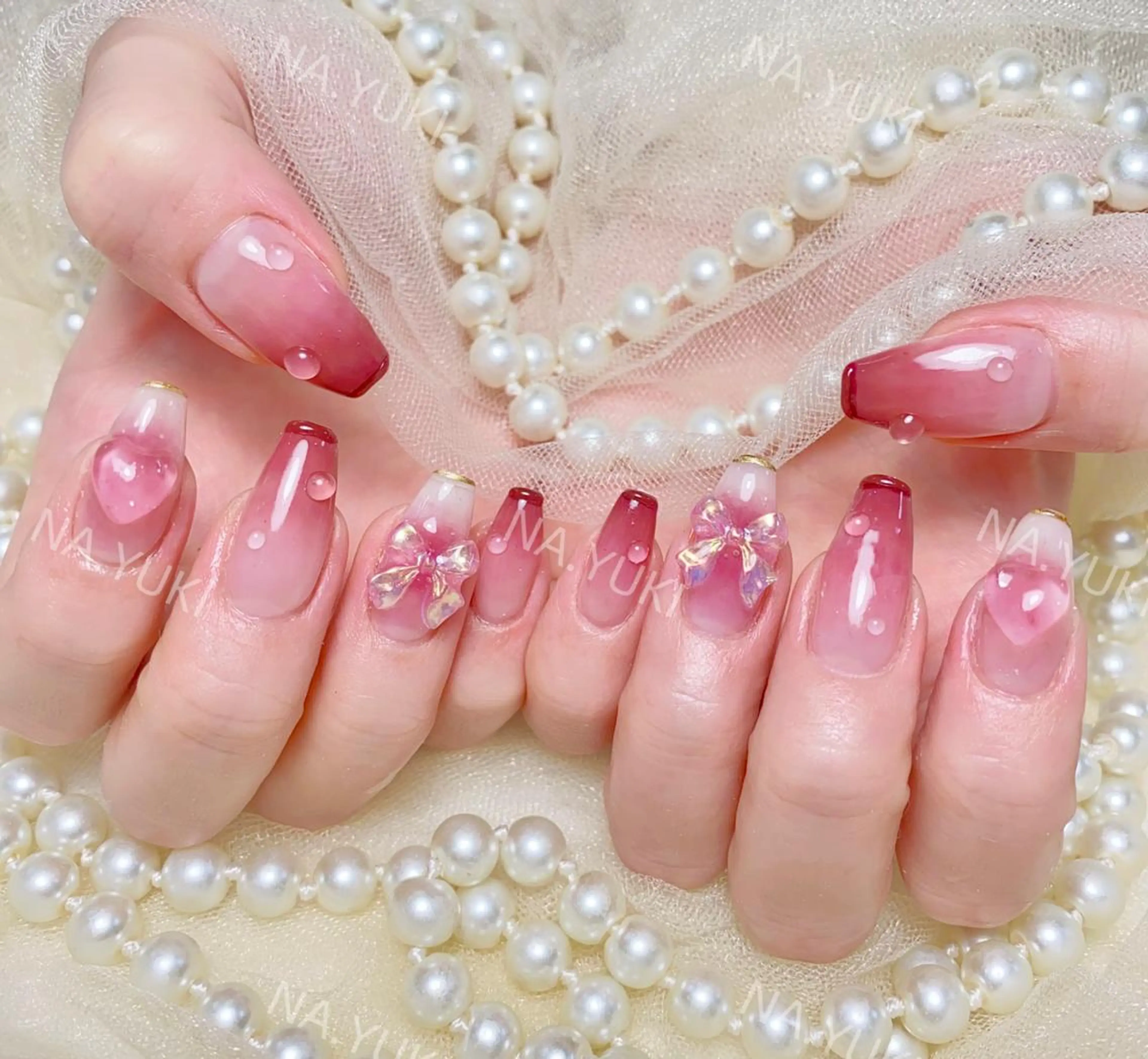 ネイル ハンドネイル ハンドケア 🌷 Mooning 🌷のネイルデザイン