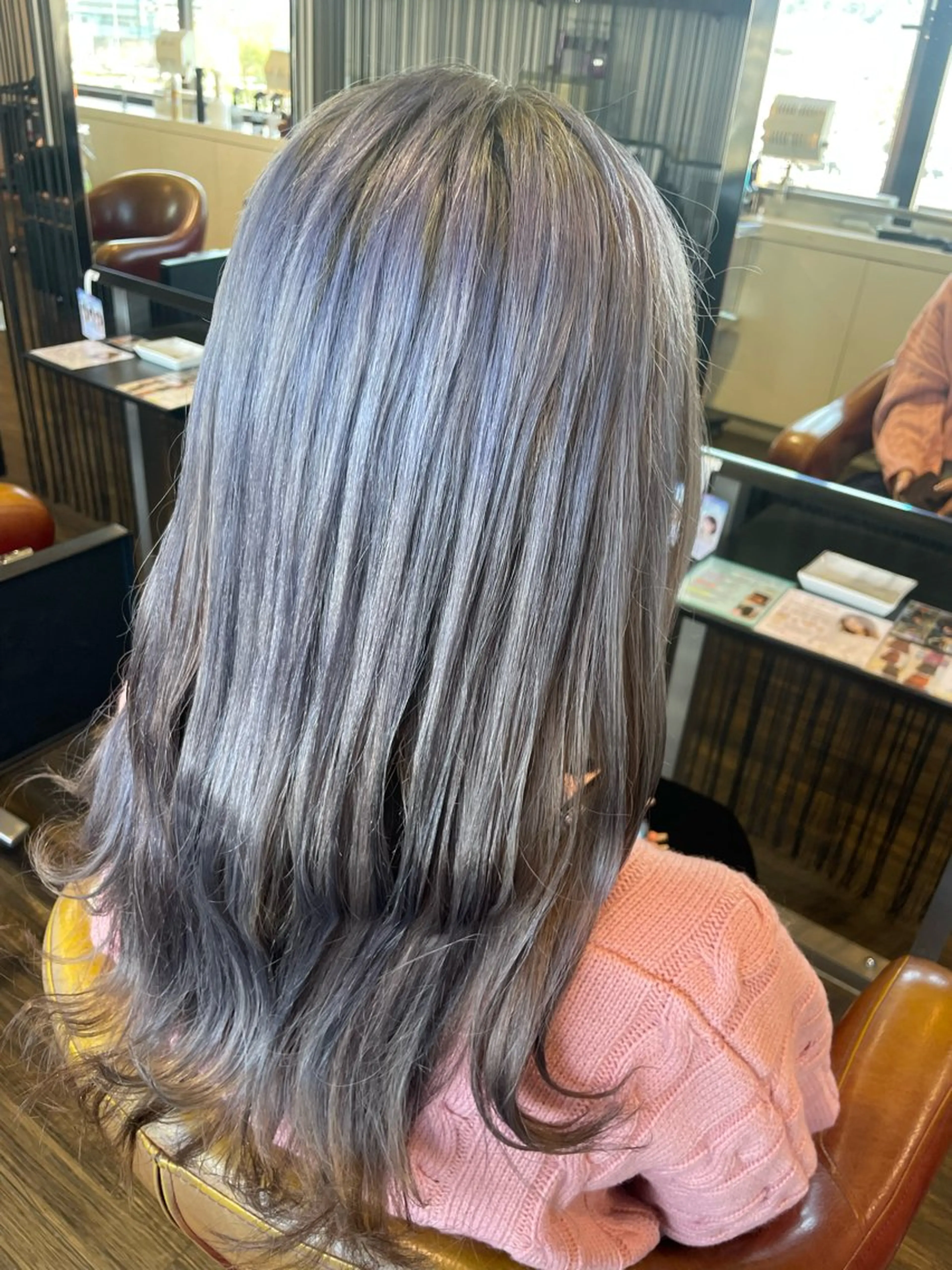 ロング カラー グレージュ カット ヘアカラー 佐藤 綾郁のヘアスタイル