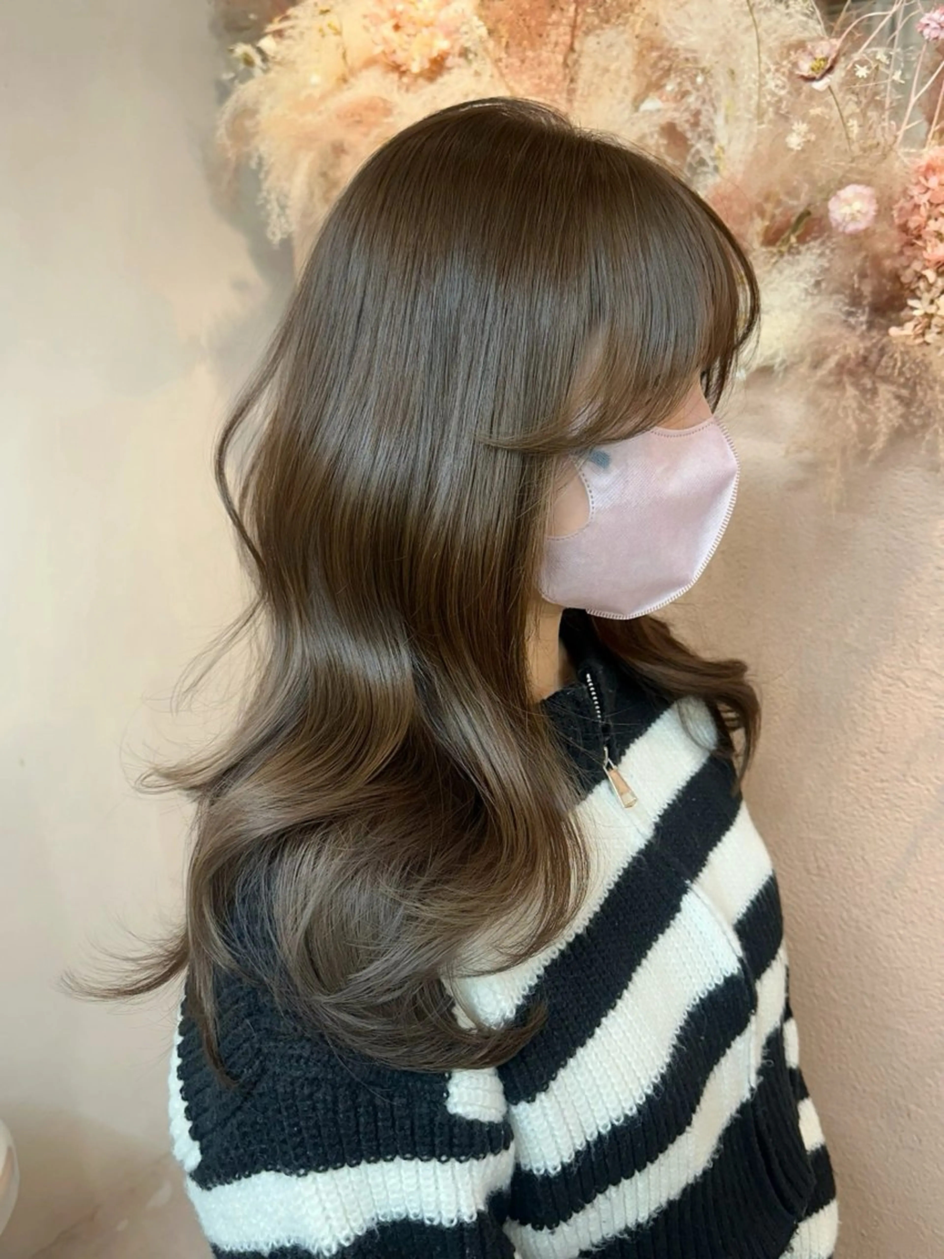 ロング カラー ベージュカラー 透明感カラー ラテベージュ レイヤーカット 韓国ヘア🦢🖤 Sayumiのヘアスタイル