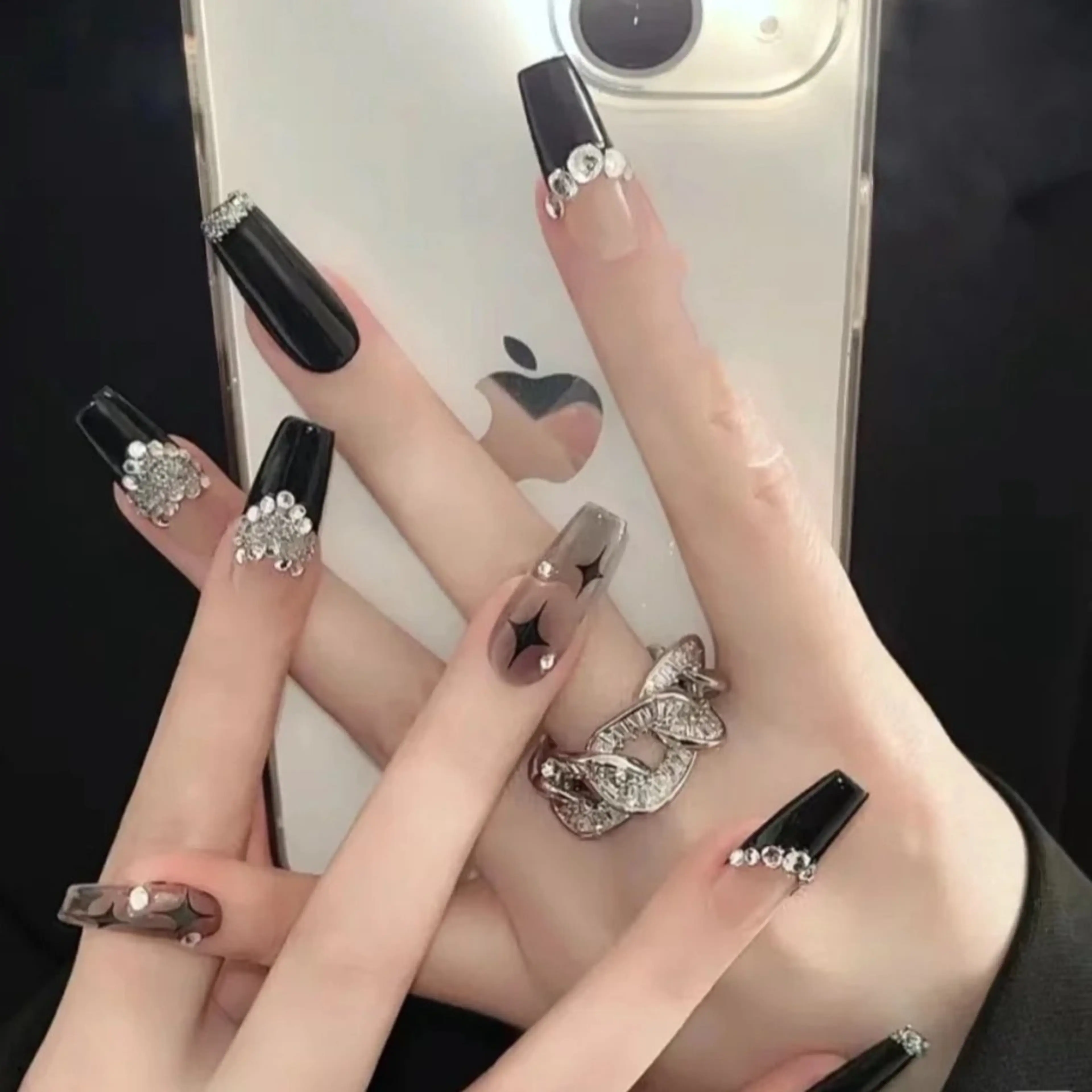 ネイル Theone栄店 松田のネイルデザイン