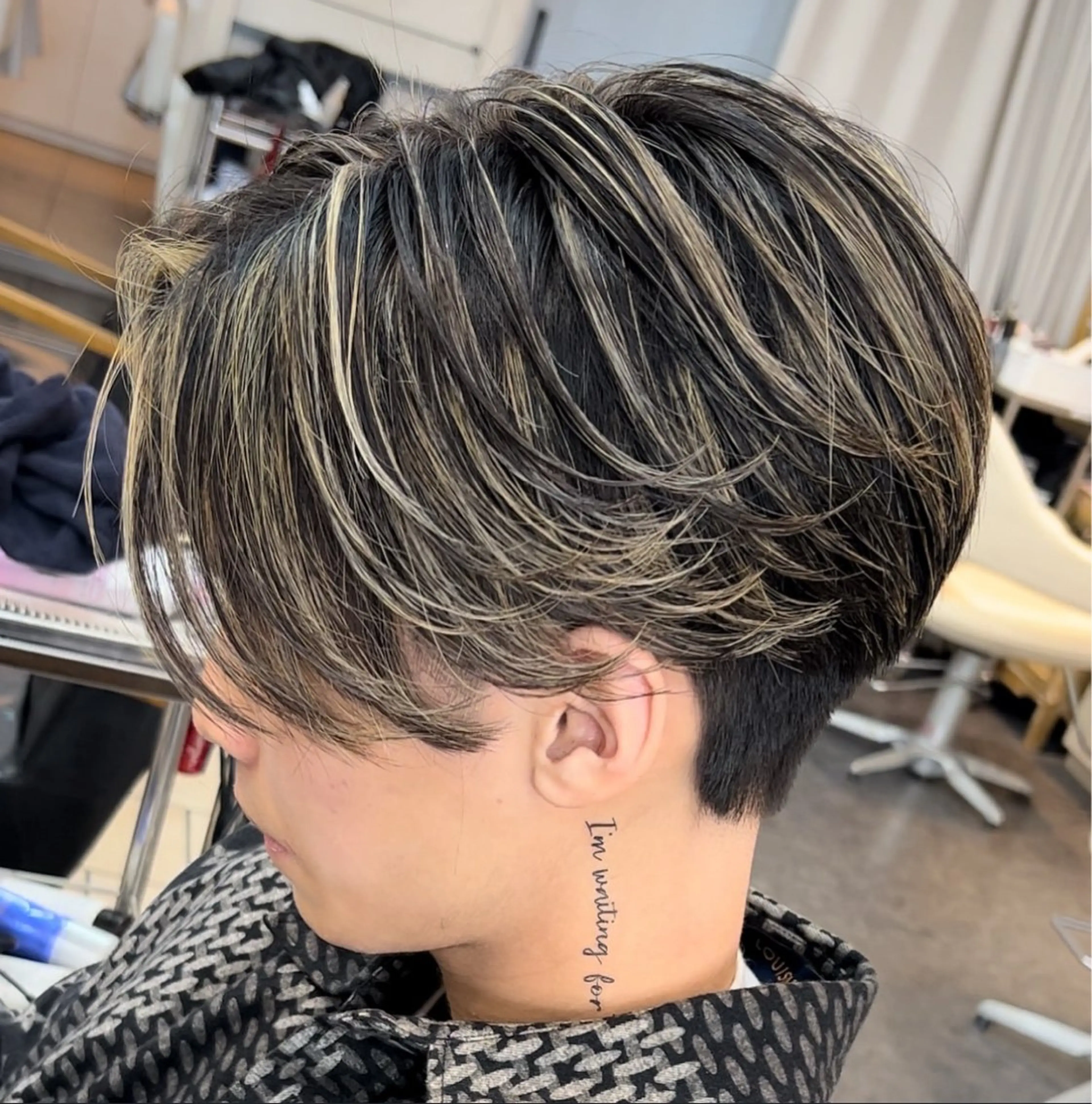 メンズ メンズハイライト メンズメッシュ カット ヘアカラー 白髪ぼかしメッシュ/ 大人メッシュ/ゆうとのヘアスタイル