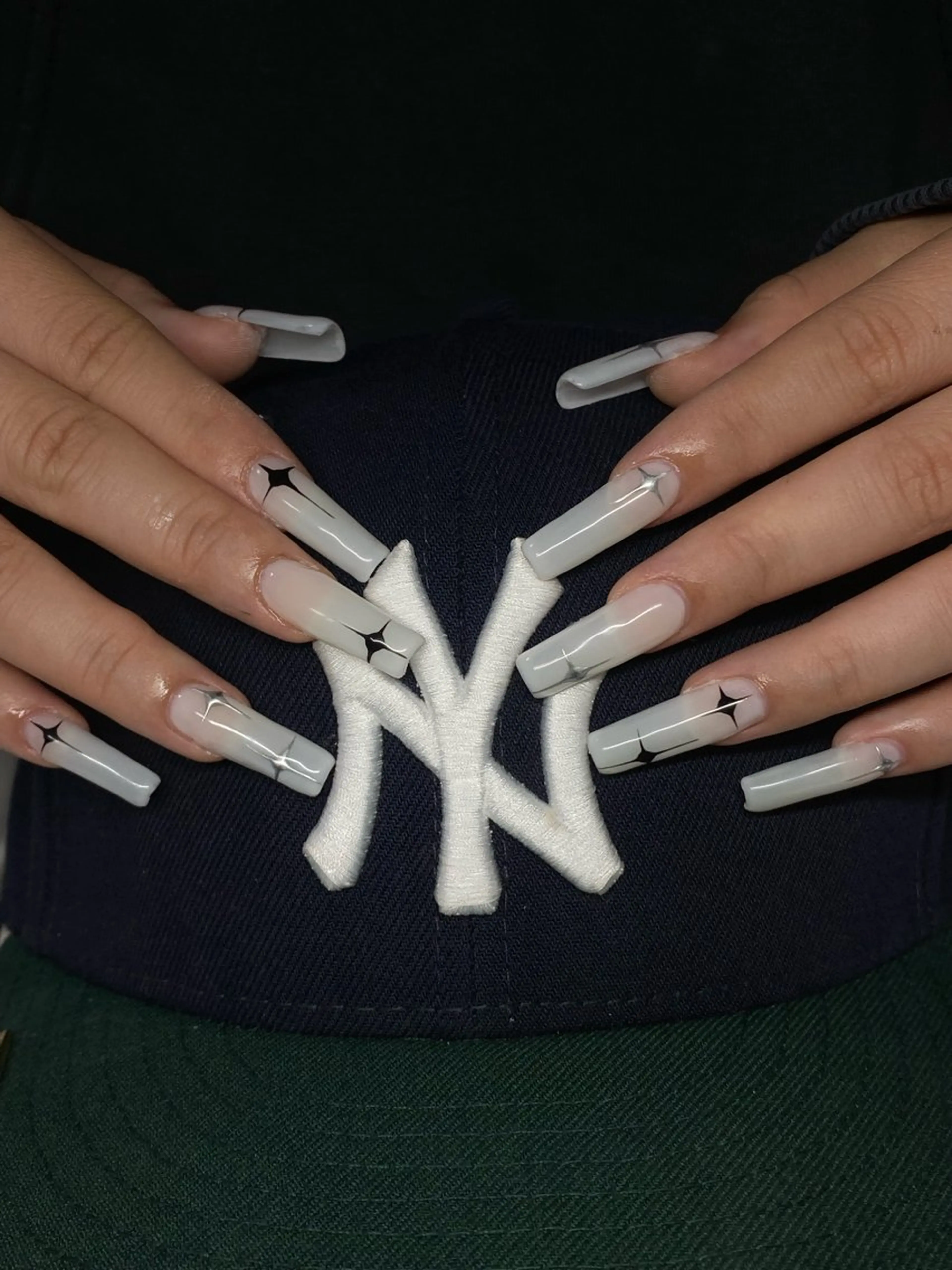 ネイル cozmic sista所属・💕Nanaka💕 ［森ノ宮駅徒歩1分］のネイルデザイン