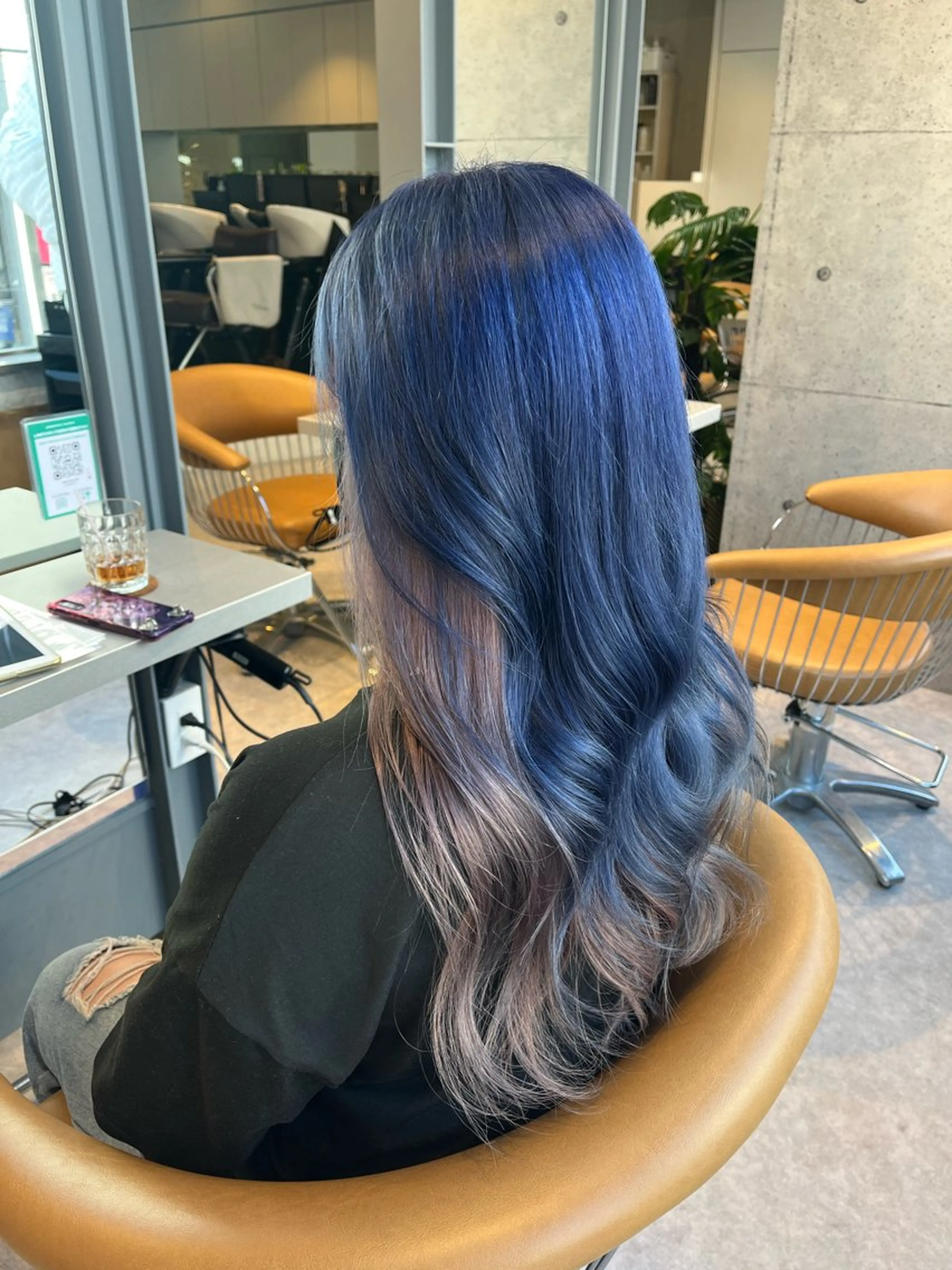ロング カラー ヘアカラー うしだ かおるのヘアスタイル