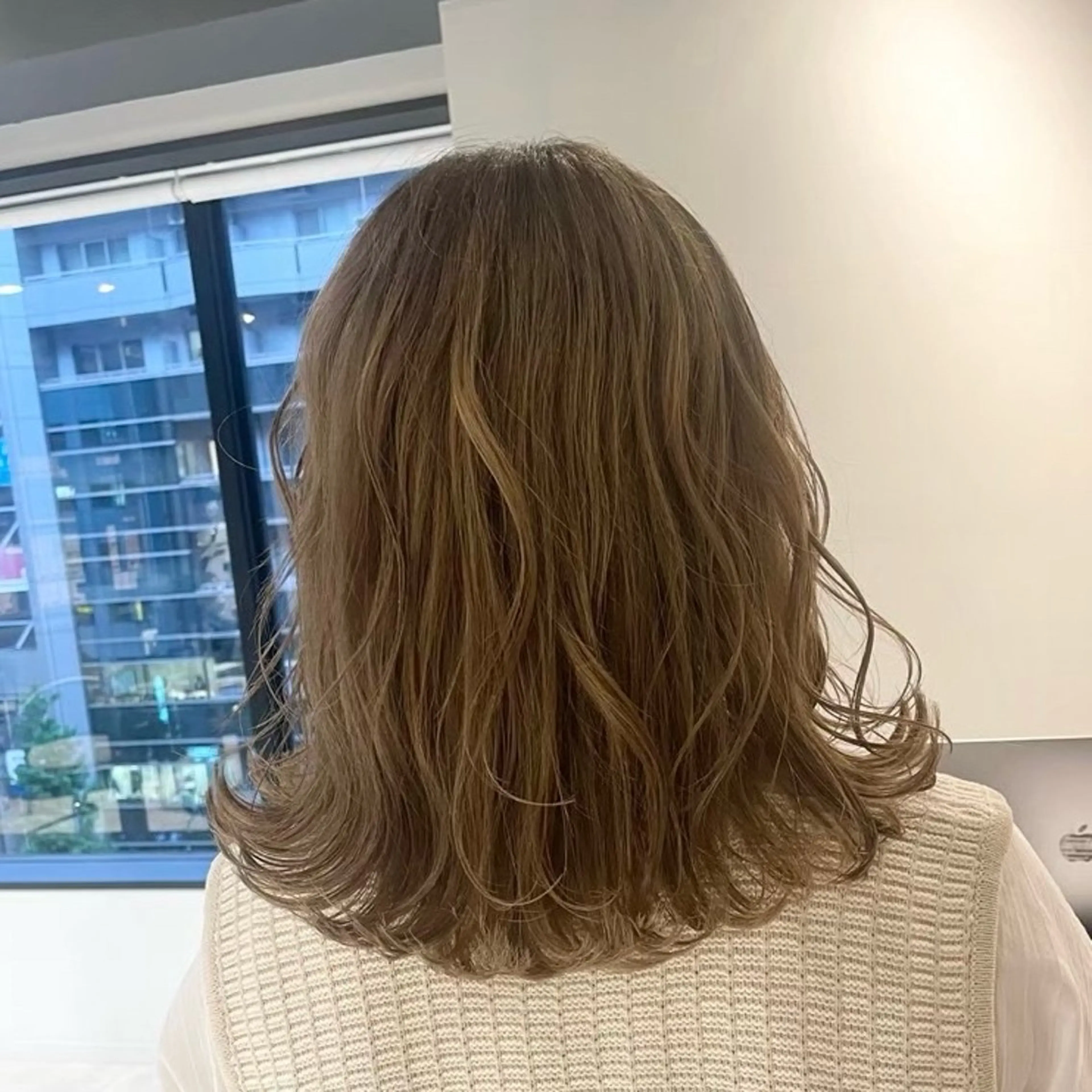 ミディアム カラー ヘアカラー トリートメント Ameri 新宿所属・𓆩︎🩸個性カラー SAKÜRA𓆪⋆˚のヘアスタイル