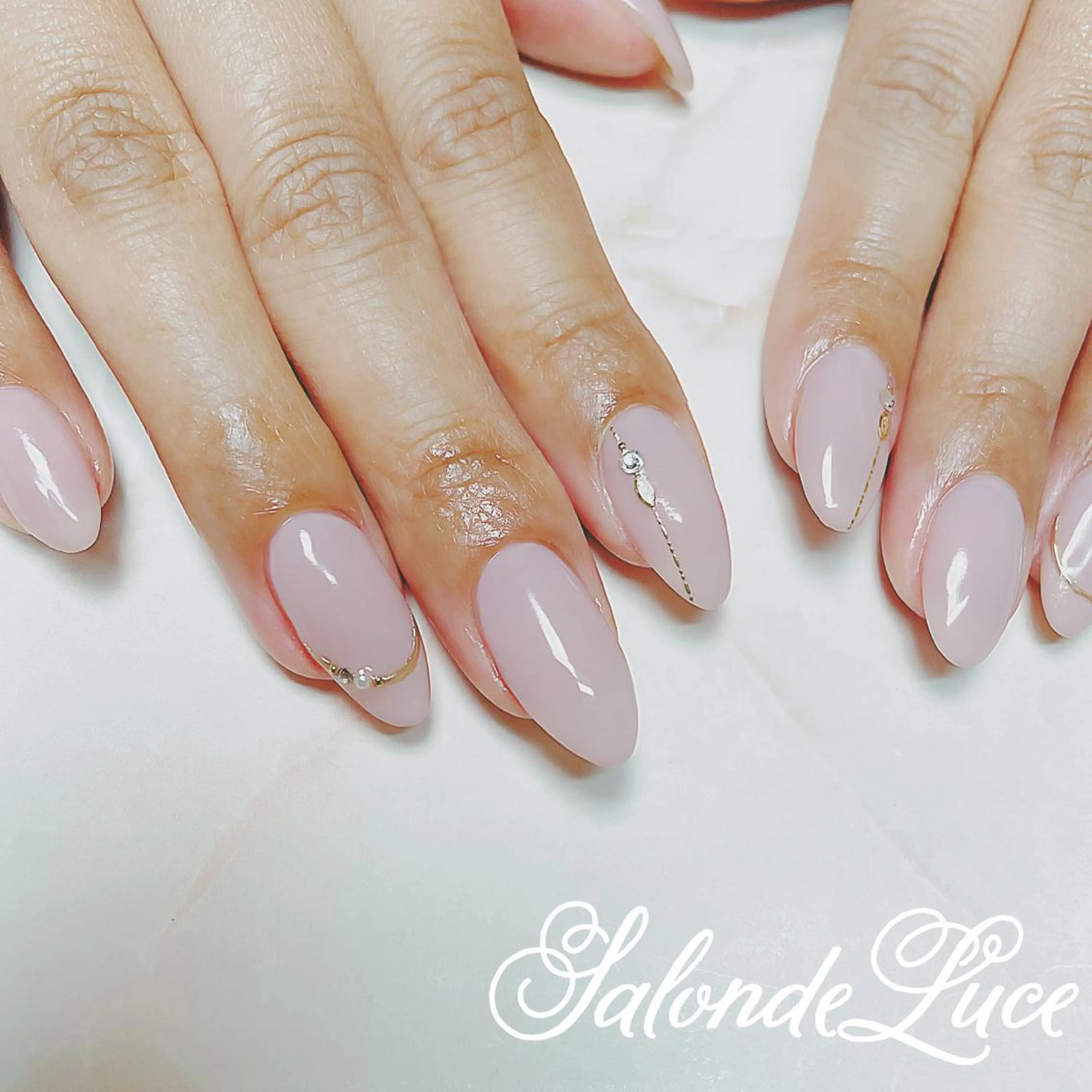 ネイル オフィスネイル Salon de Luceのネイルデザイン