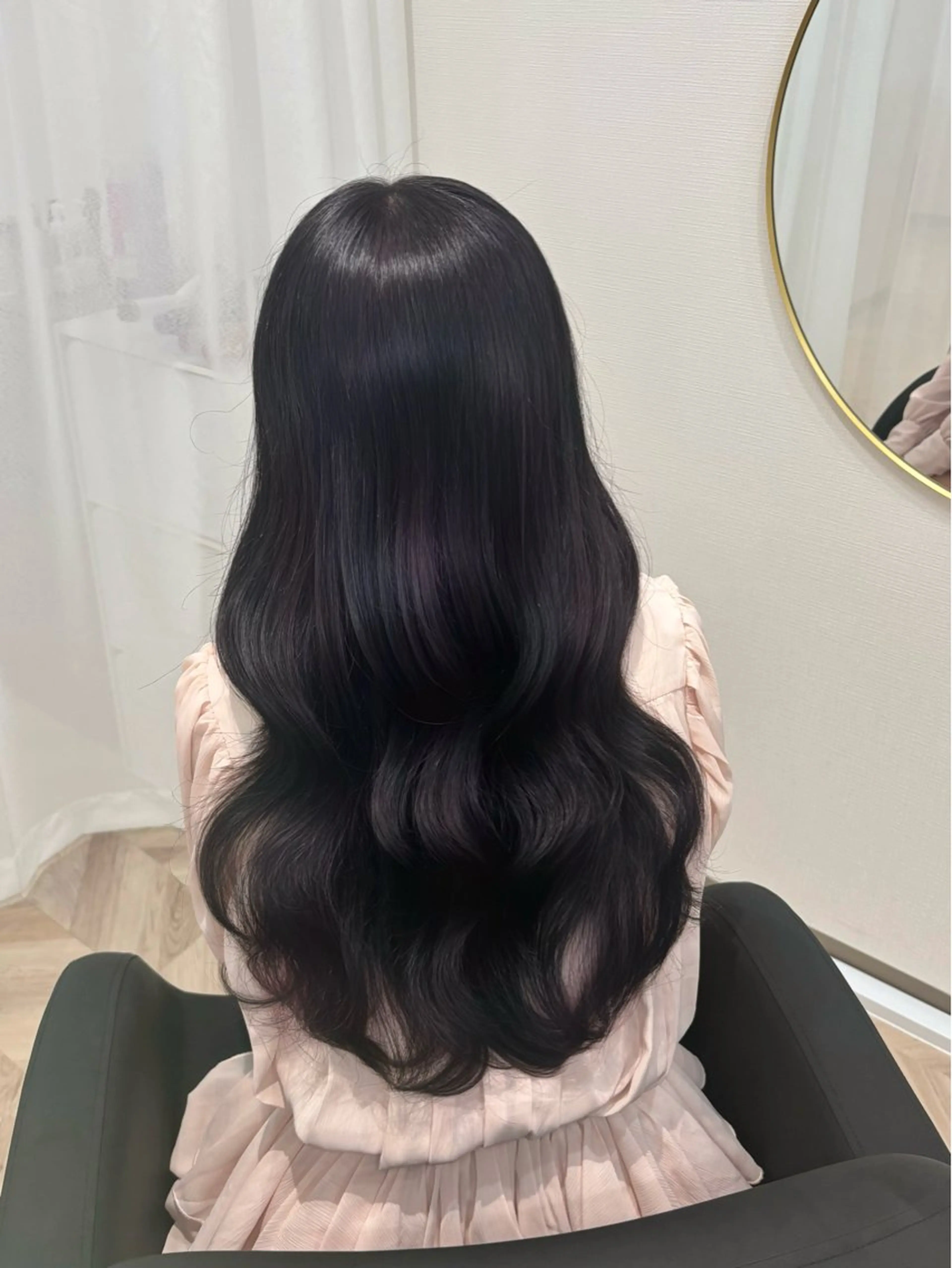 ロング カラー グレージュ ラベンダーカラー ラベンダーグレージュ ラベンダーグレー 𝒎𝒐𝒆🩰 名駅/ヘアメ/韓国風のヘアスタイル