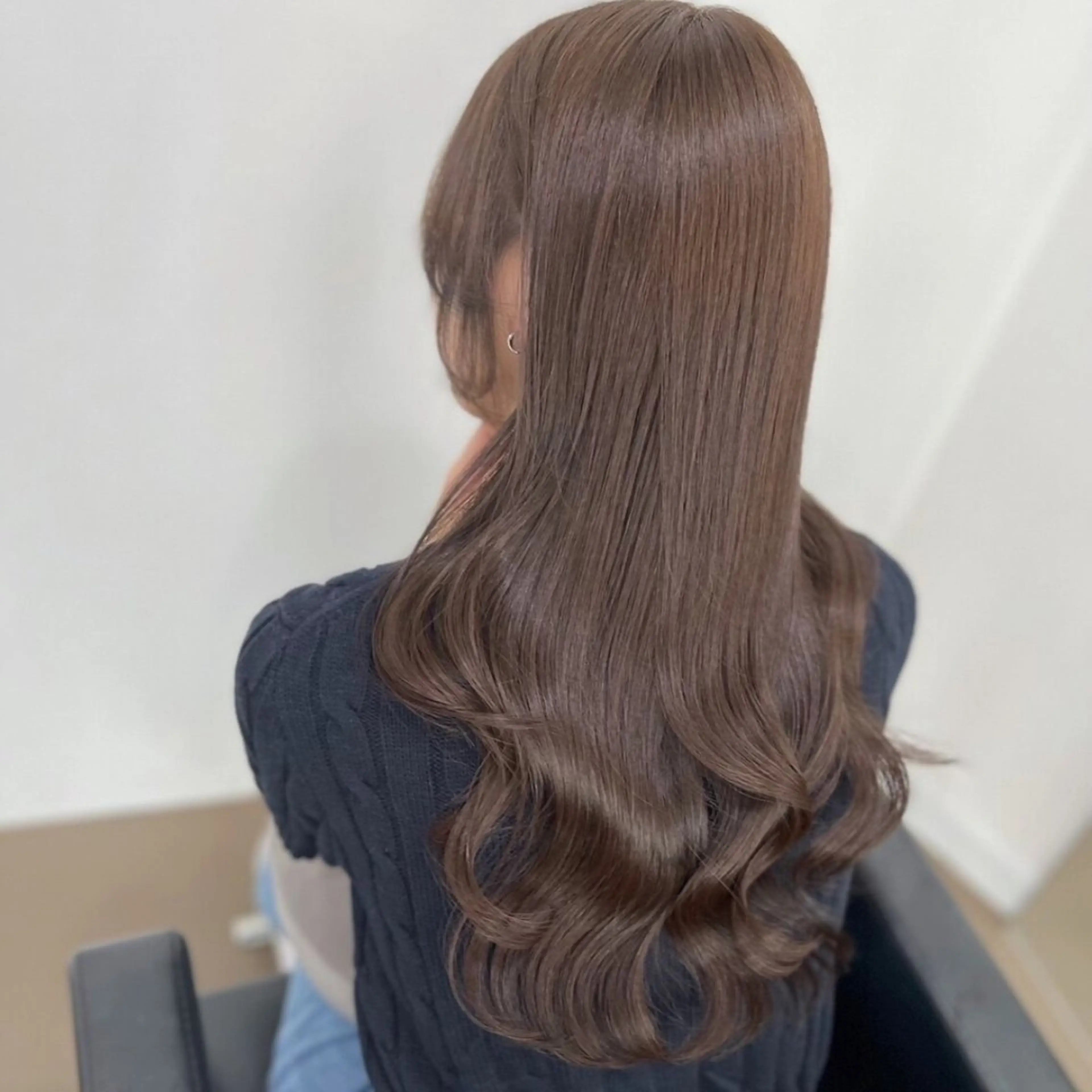 カラー Lab.by ioe所属・吉田勇人/ブリーチ なしダブルカラー🩵のヘアスタイル