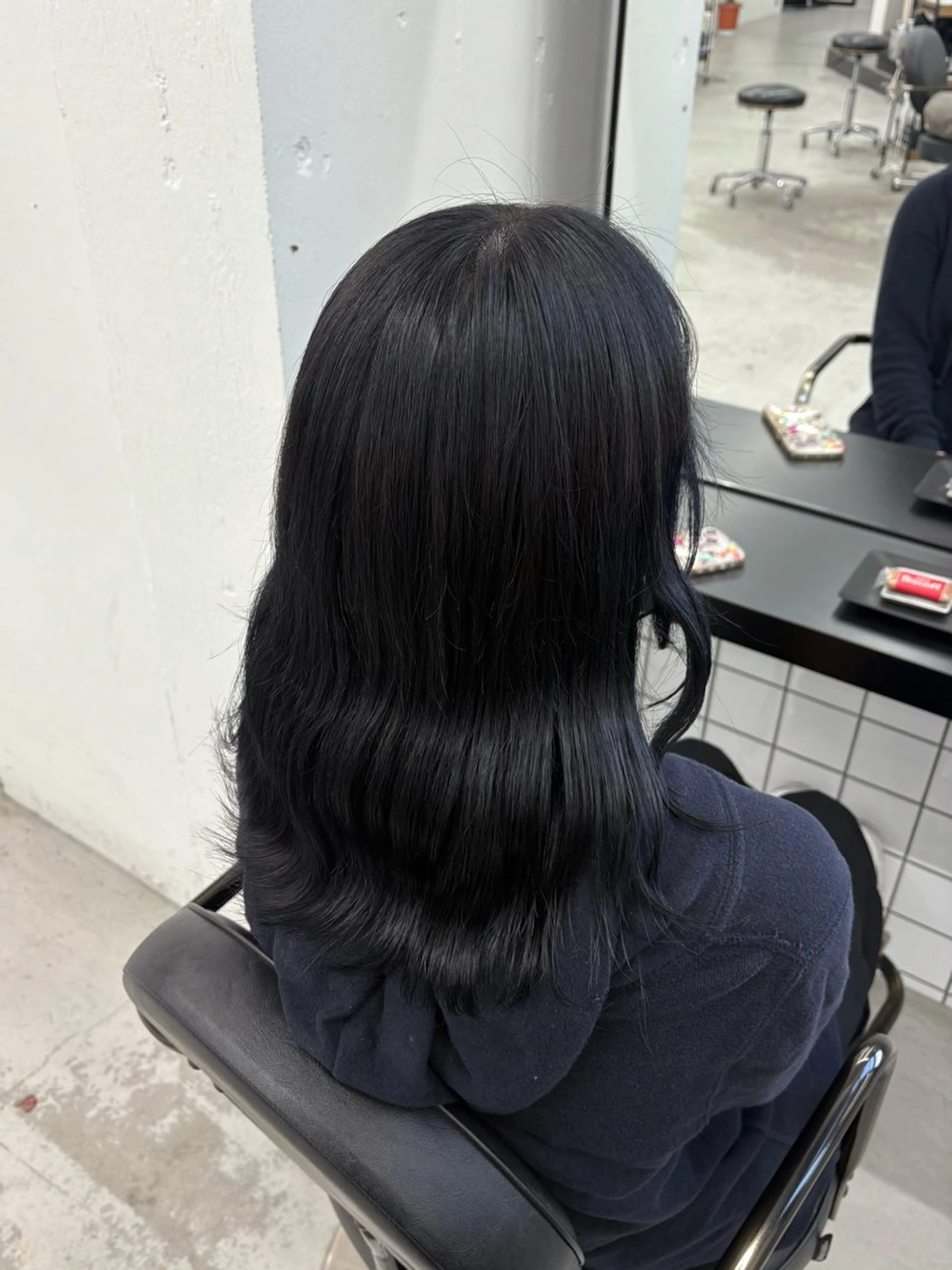 セミロング カラー 黒髪 ブルーカラー ブルーブラック ヘアカラー トリートメント 🌟ゆりあ🌟 JILLSTUDIOのヘアスタイル