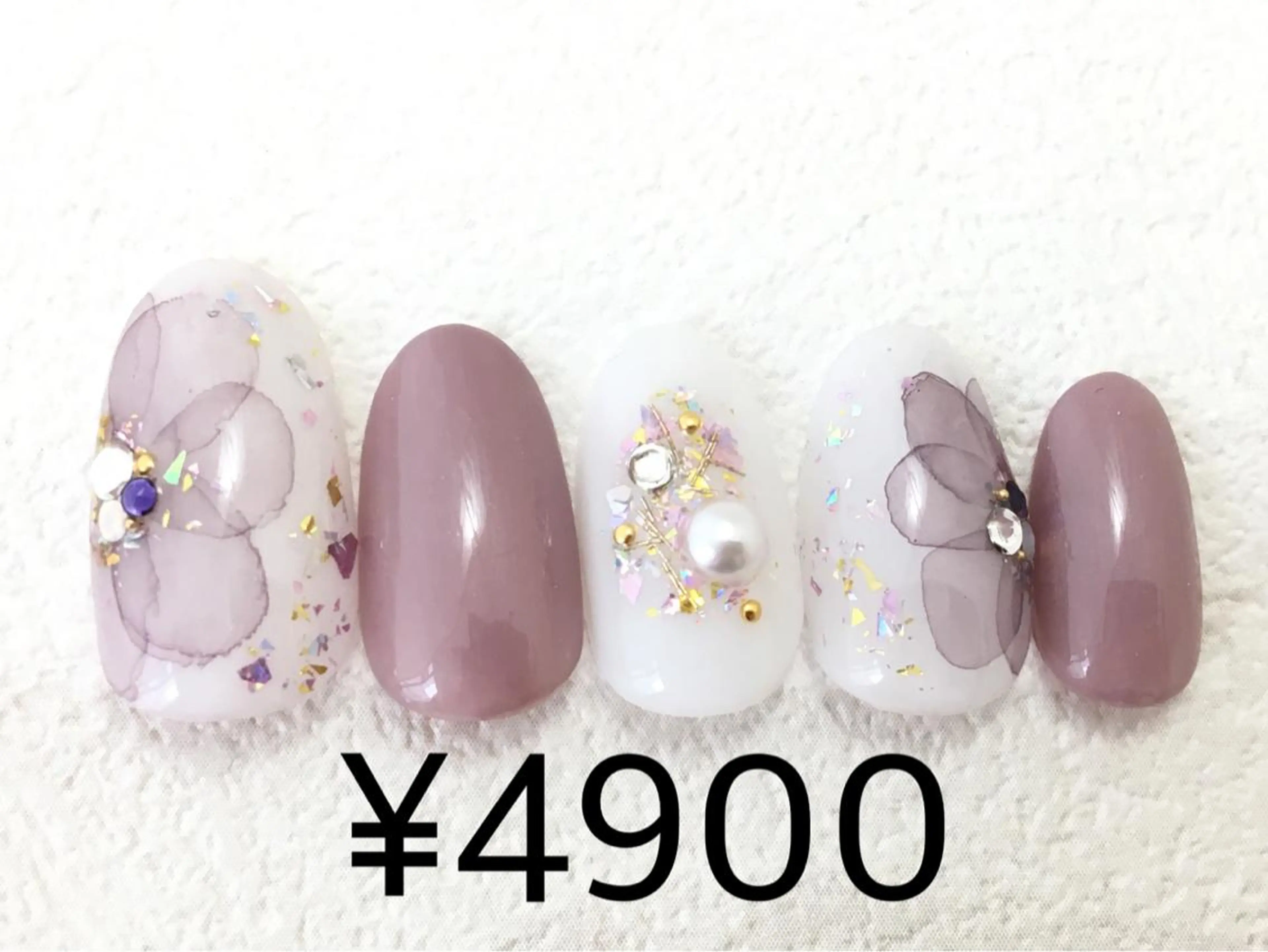 ネイル 株式会社JUEGO .○°のネイルデザイン