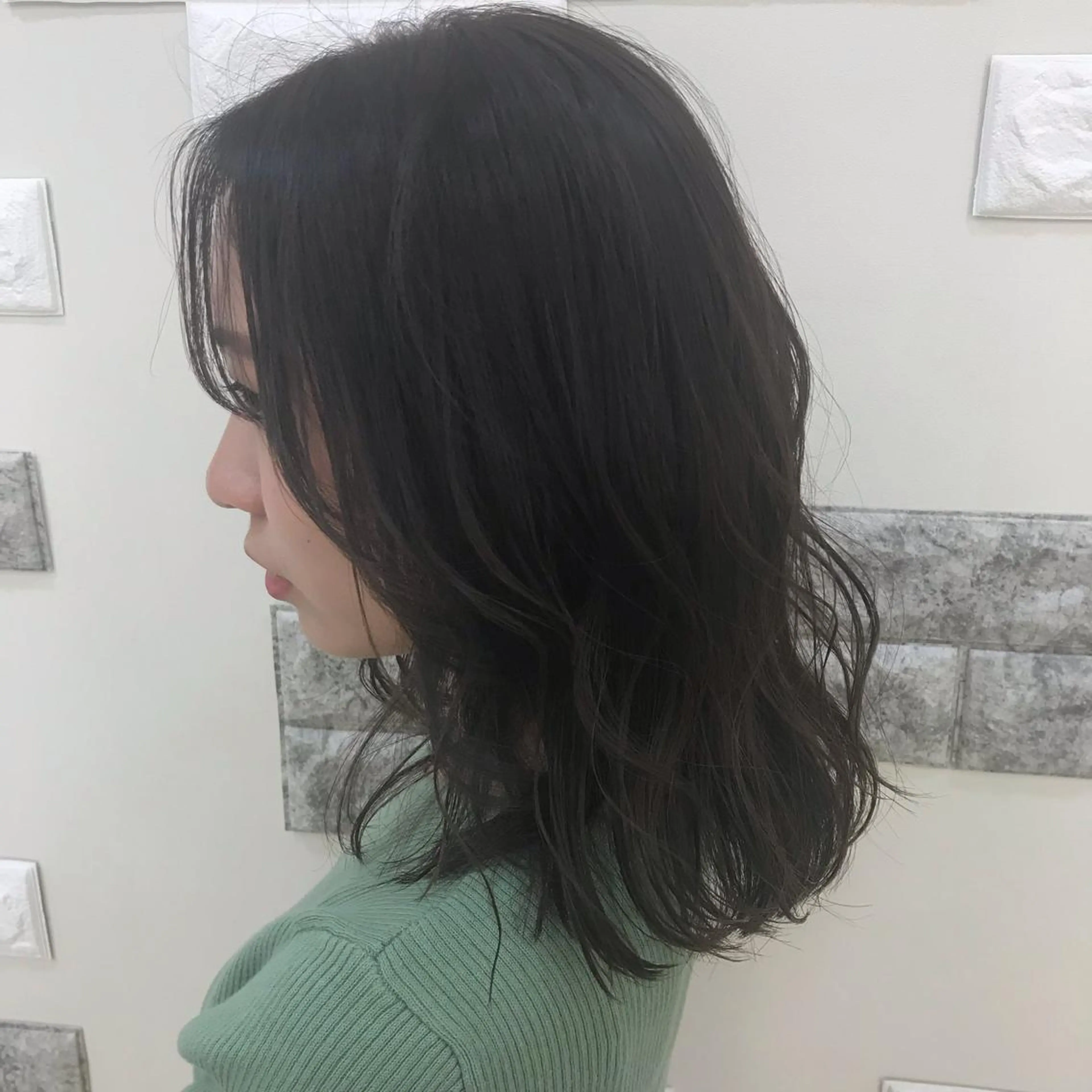 ミディアム カラー ベージュカラー 女性目線でつくる ショートayakaのヘアスタイル