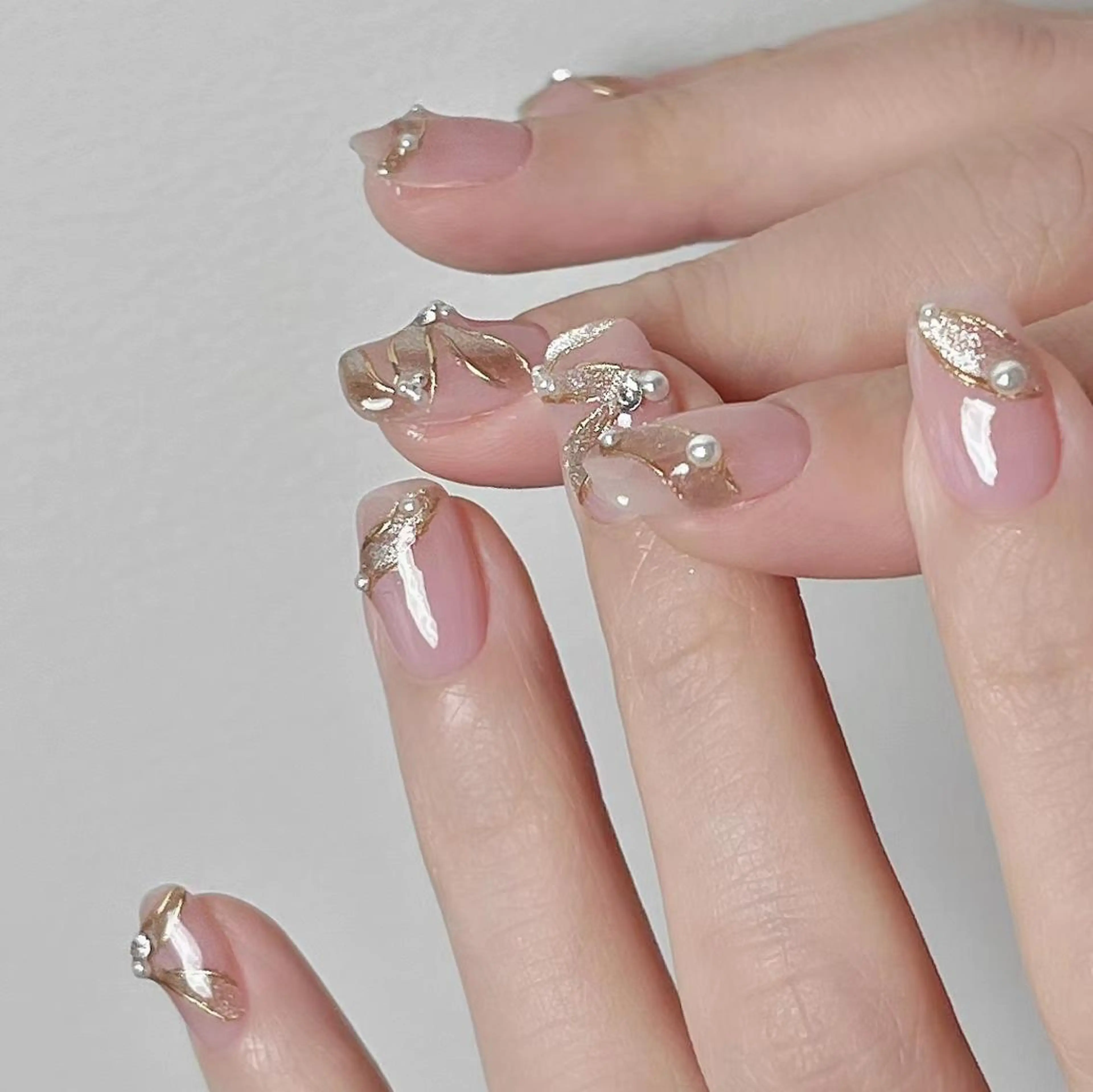 ネイル Queens テイのネイルデザイン