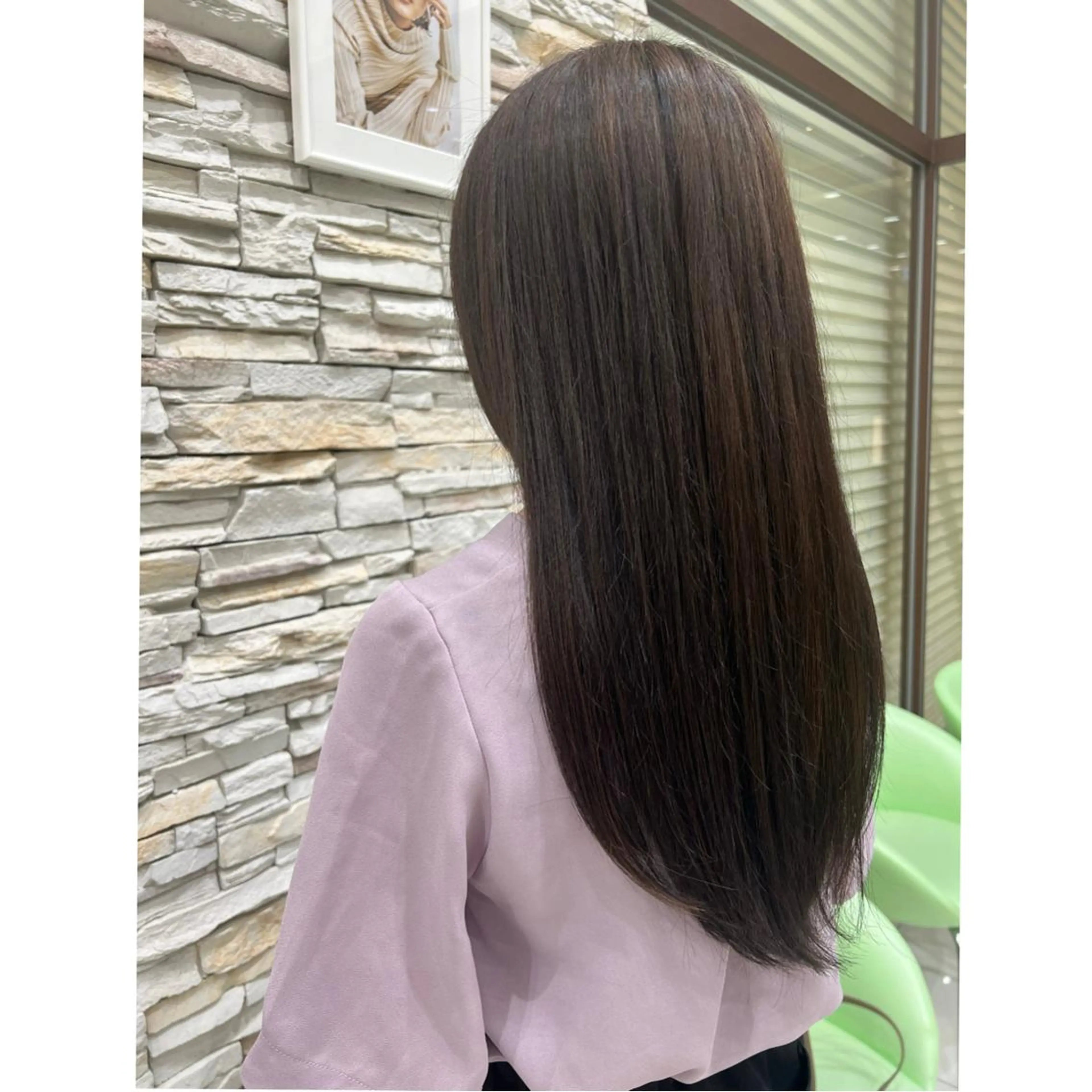 ロング ハイトーン/透明感 カラー Mioのヘアスタイル