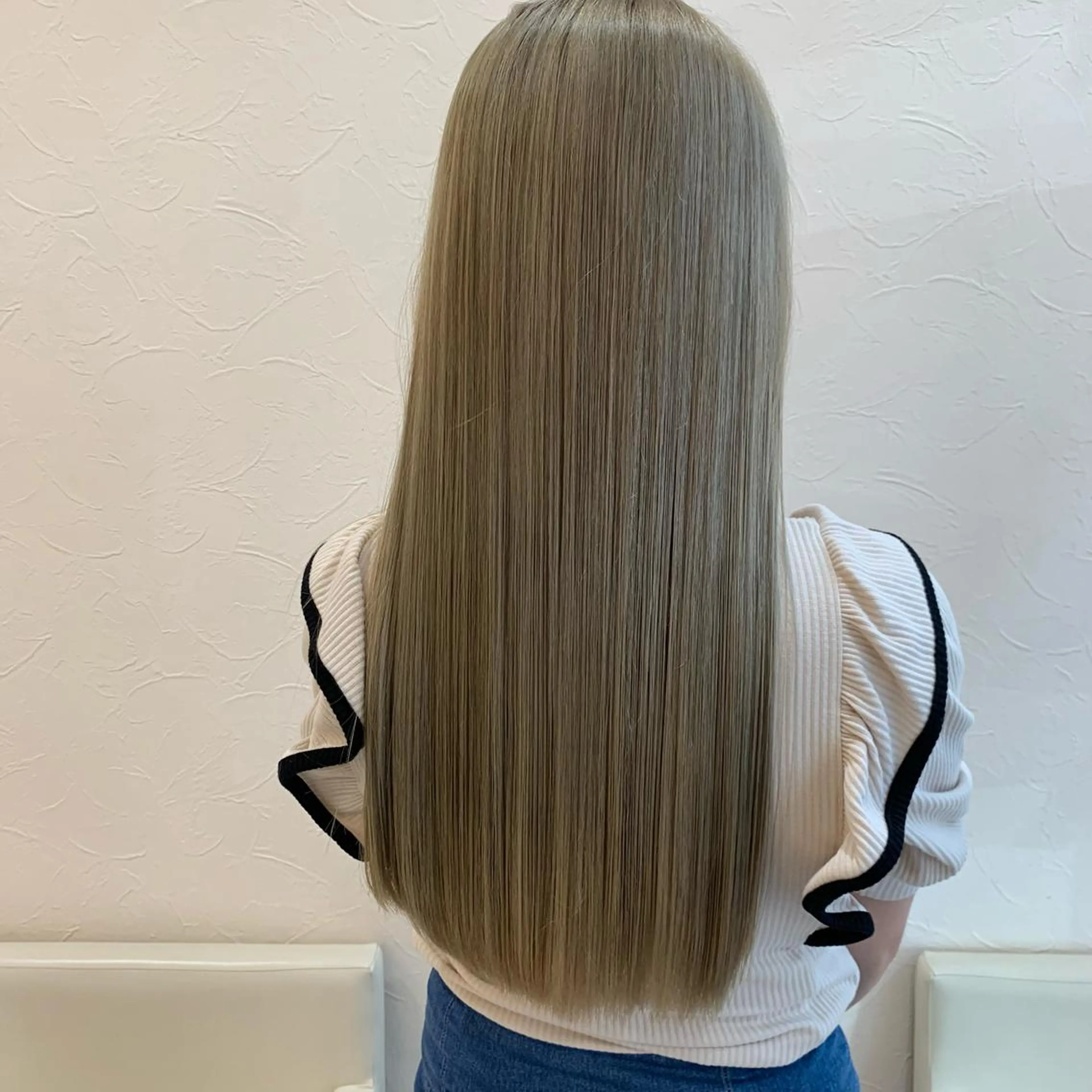 ロング カラー ヘアカラー トリートメント 店長ハイトーンカラー 柞山史奈のヘアスタイル