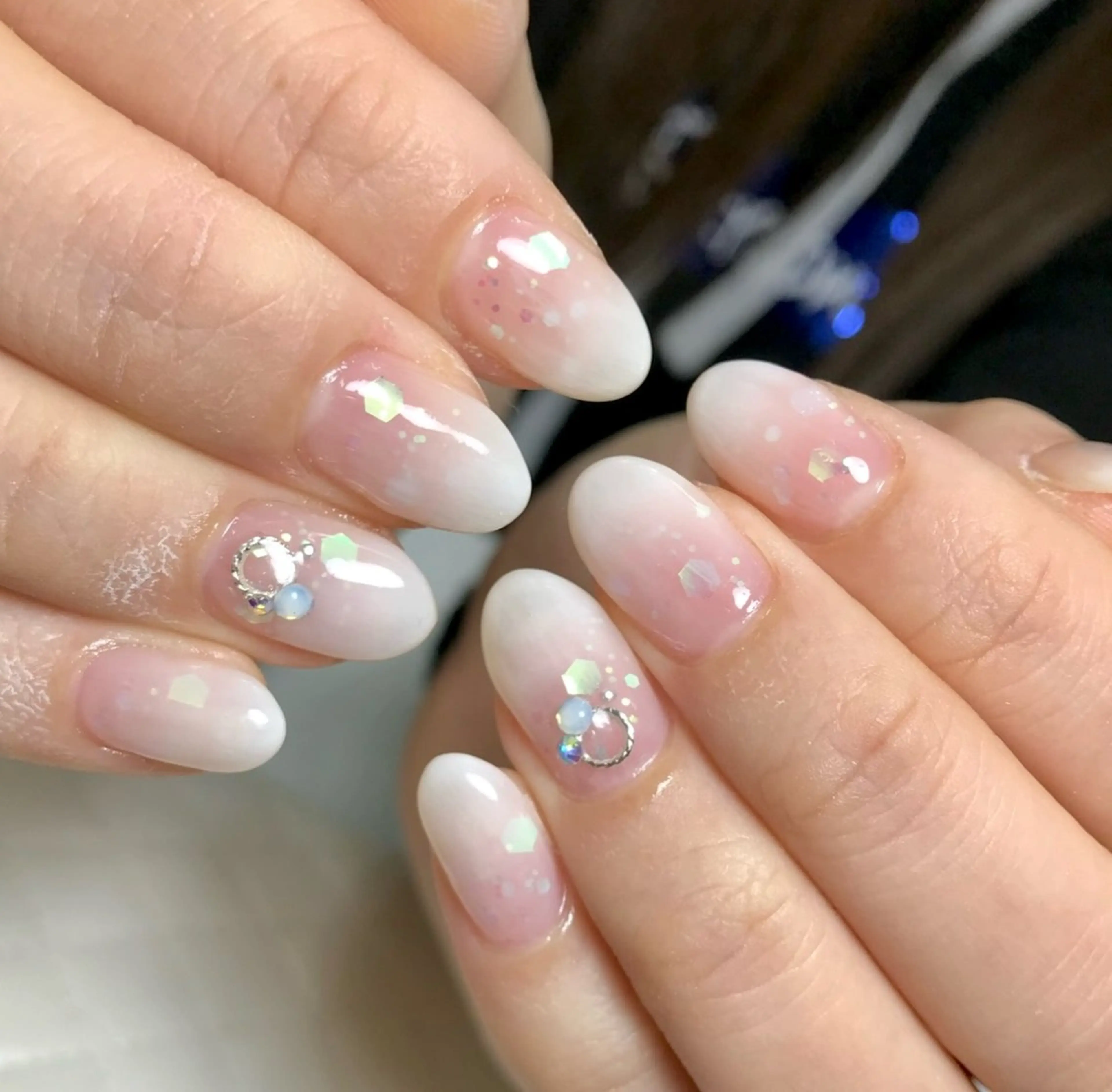ネイル グラデーション 持ち込み ブライダルネイル ハンドネイル BEAUTY GARDEN 【nail salon unseul】所属・nana .のネイルデザイン