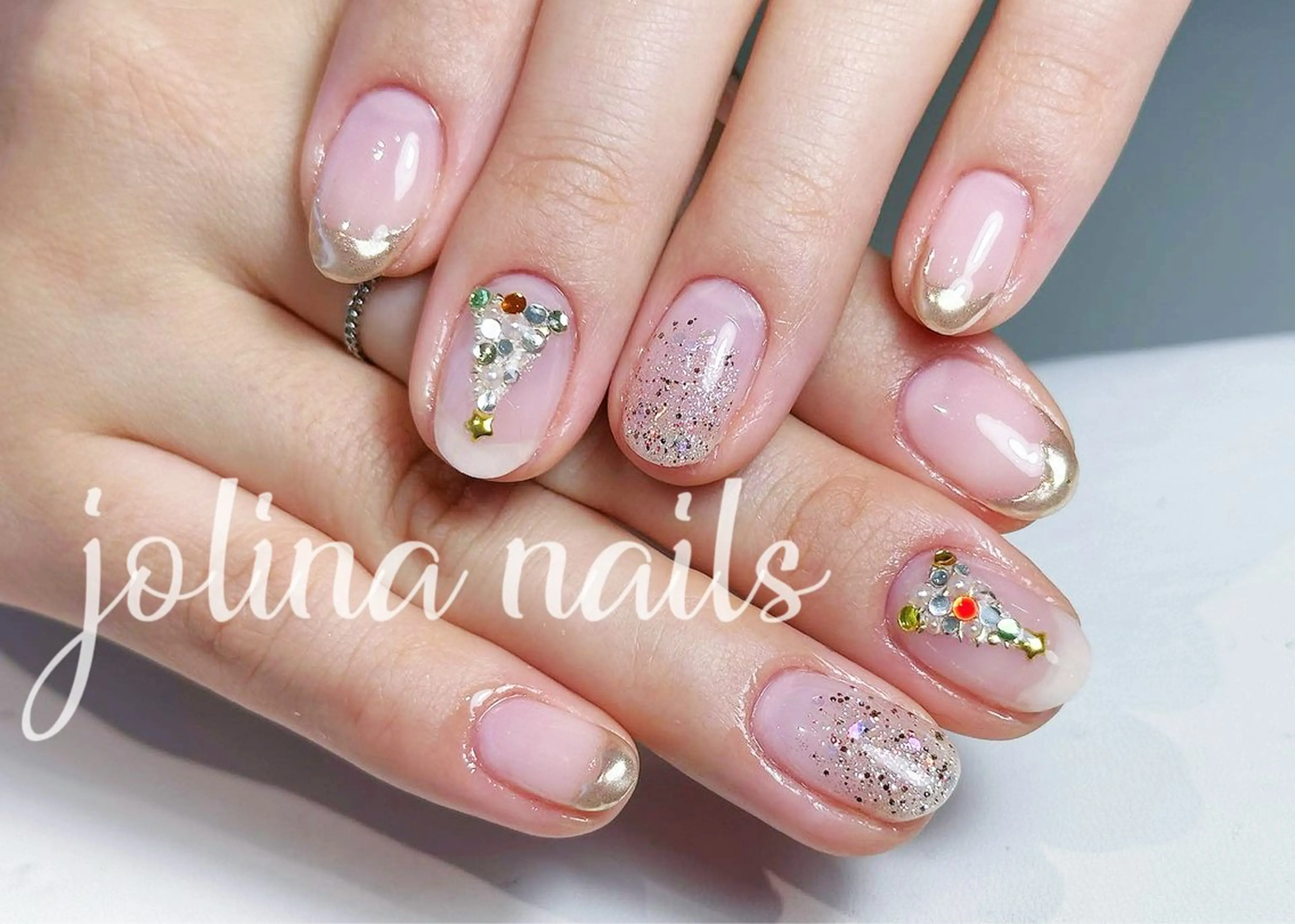 ネイル ミラーネイル 冬ネイル クリスマス jolina nails鶴見店のネイルデザイン