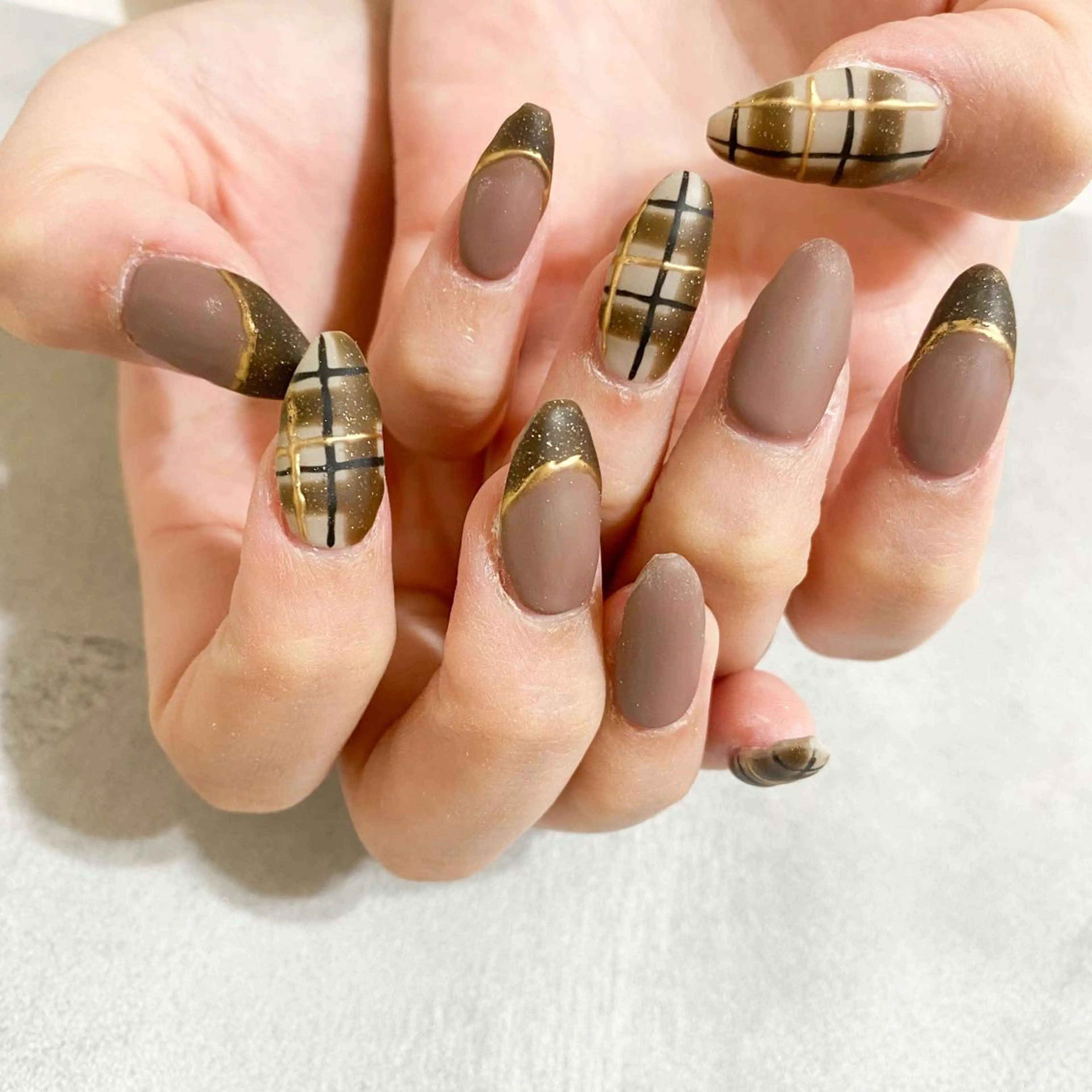 ネイル ハンドネイル ゴテゴテ💙ワンホン リオナのネイルデザイン